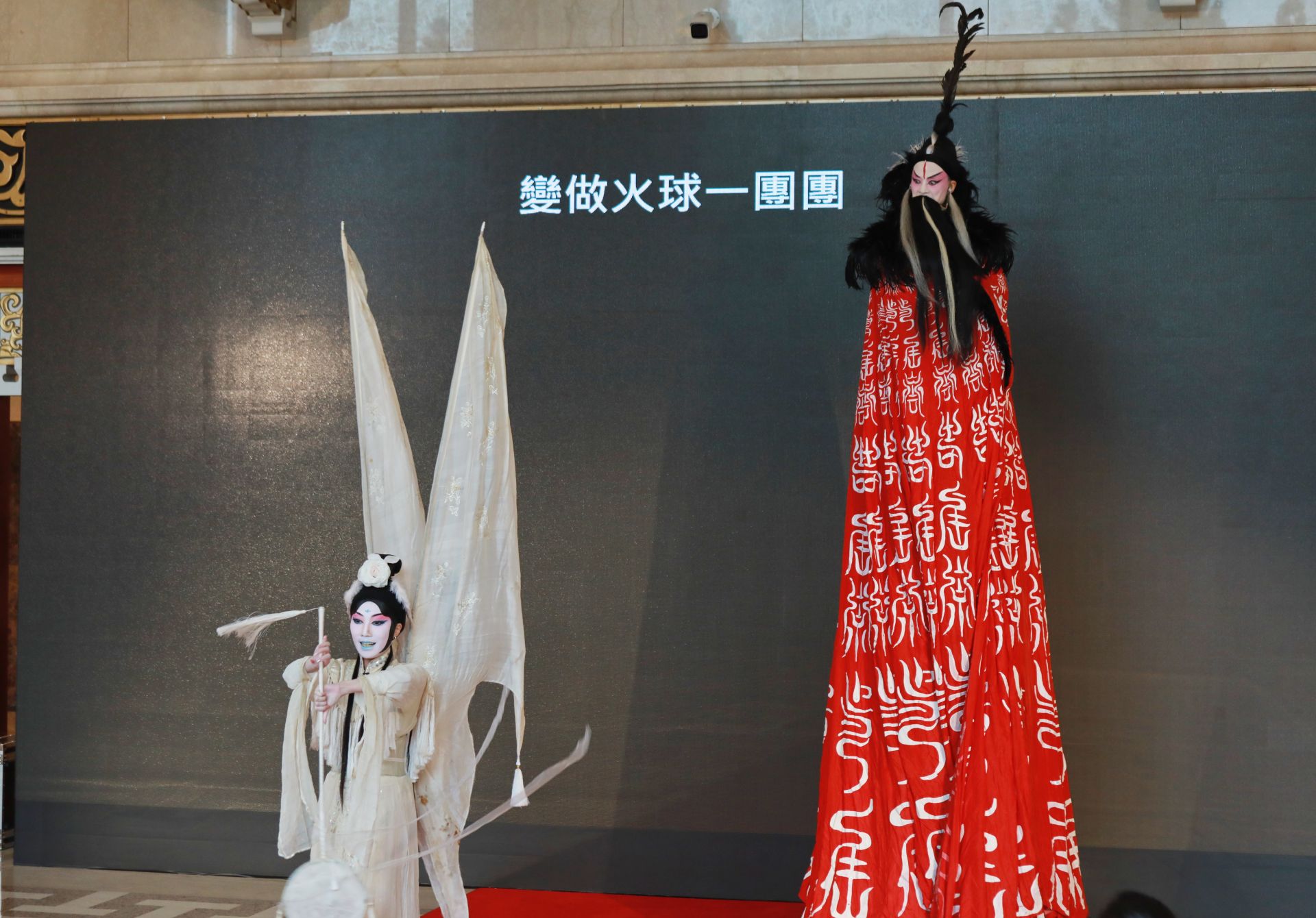 當代傳奇劇場《暴風雨》將大航海世界的冒險故事打造得活靈活現。（記者黃朝琴攝）