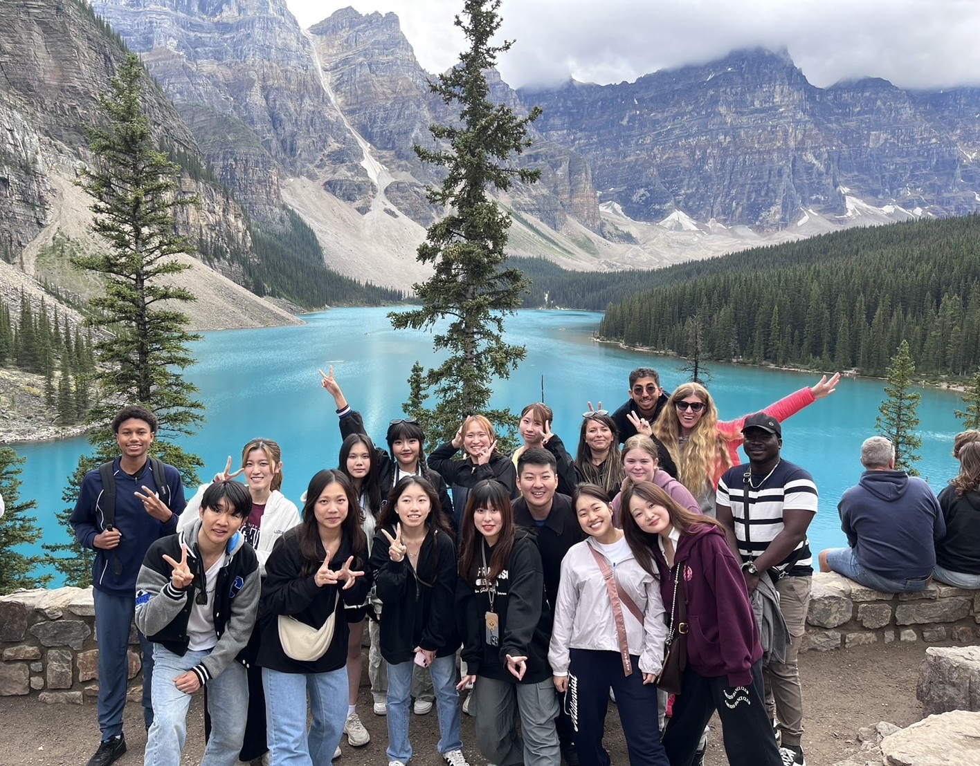 元智大學推行「千人出國計畫」，補助學生赴加拿大卡加利大學進行短期研習，拓展國際視野。（元智大學提供）