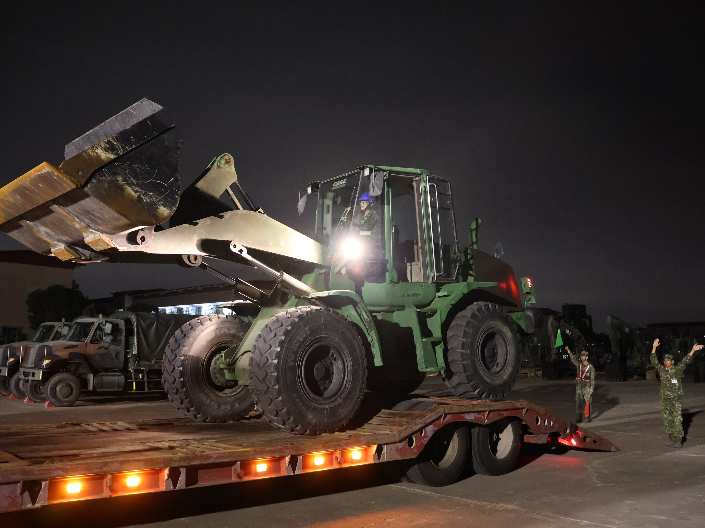 第4作戰區工兵部隊跨區增援花蓮地區。（陸軍司令部提供）