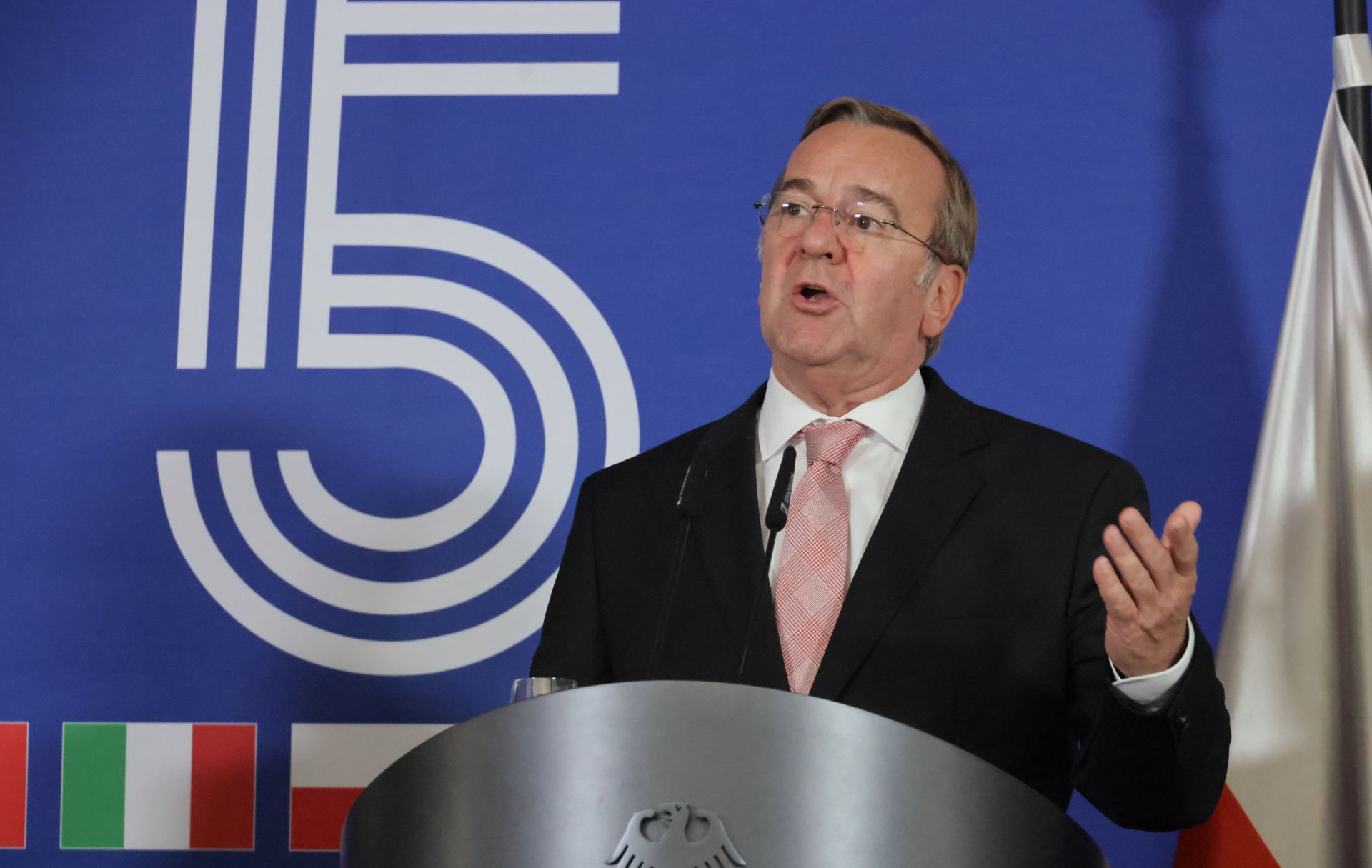  佩斯托瑞斯宣布，德國將透過「烏克蘭優先需求清單」機制為烏克蘭提供新一波軍援。（達志影像／歐新社）