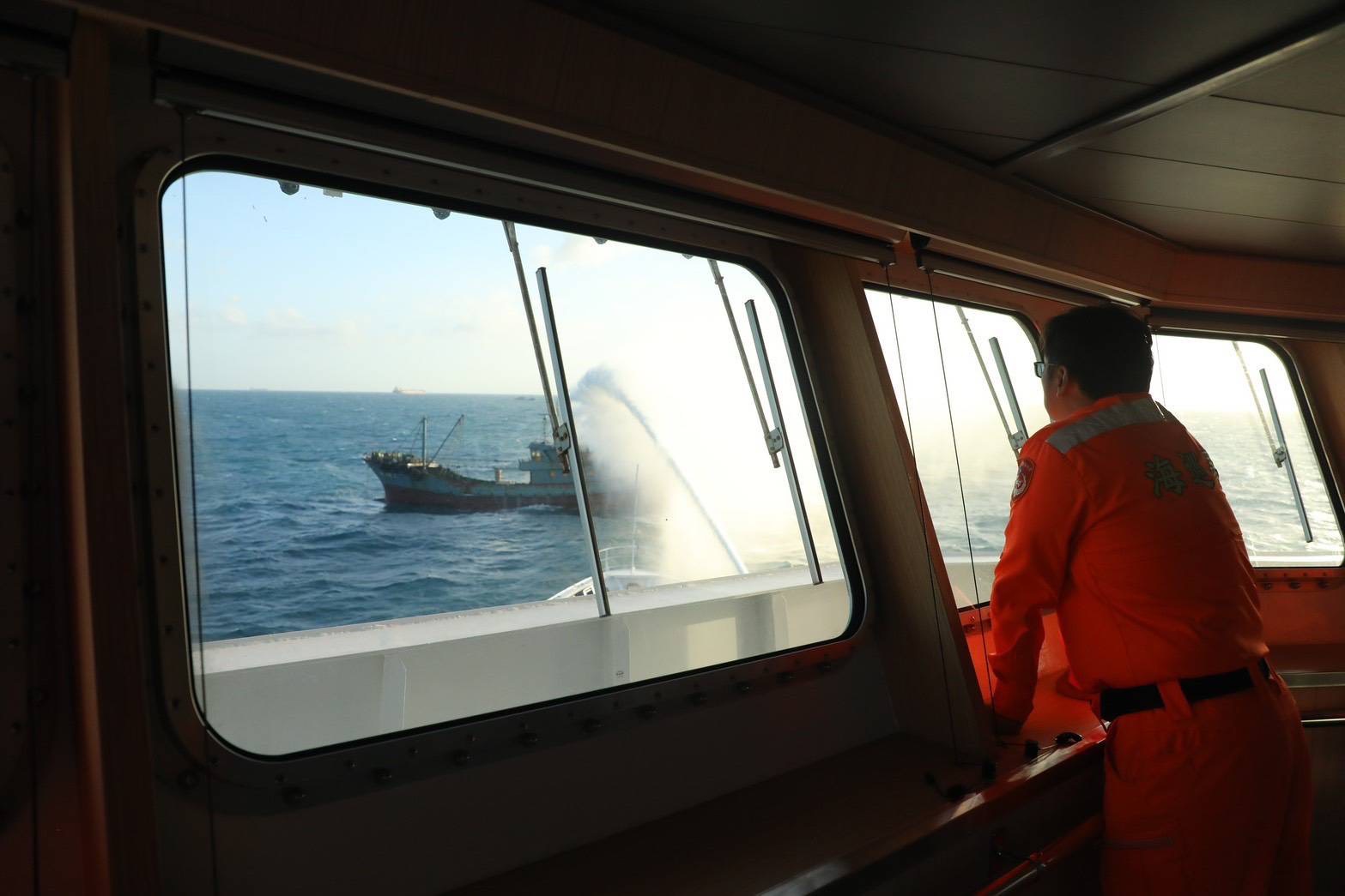 海巡署強調，海上救難仍以人命為最優先，將不分國籍秉持人道精神，持續守護我國海域安全與海上生命。（海巡署提供）