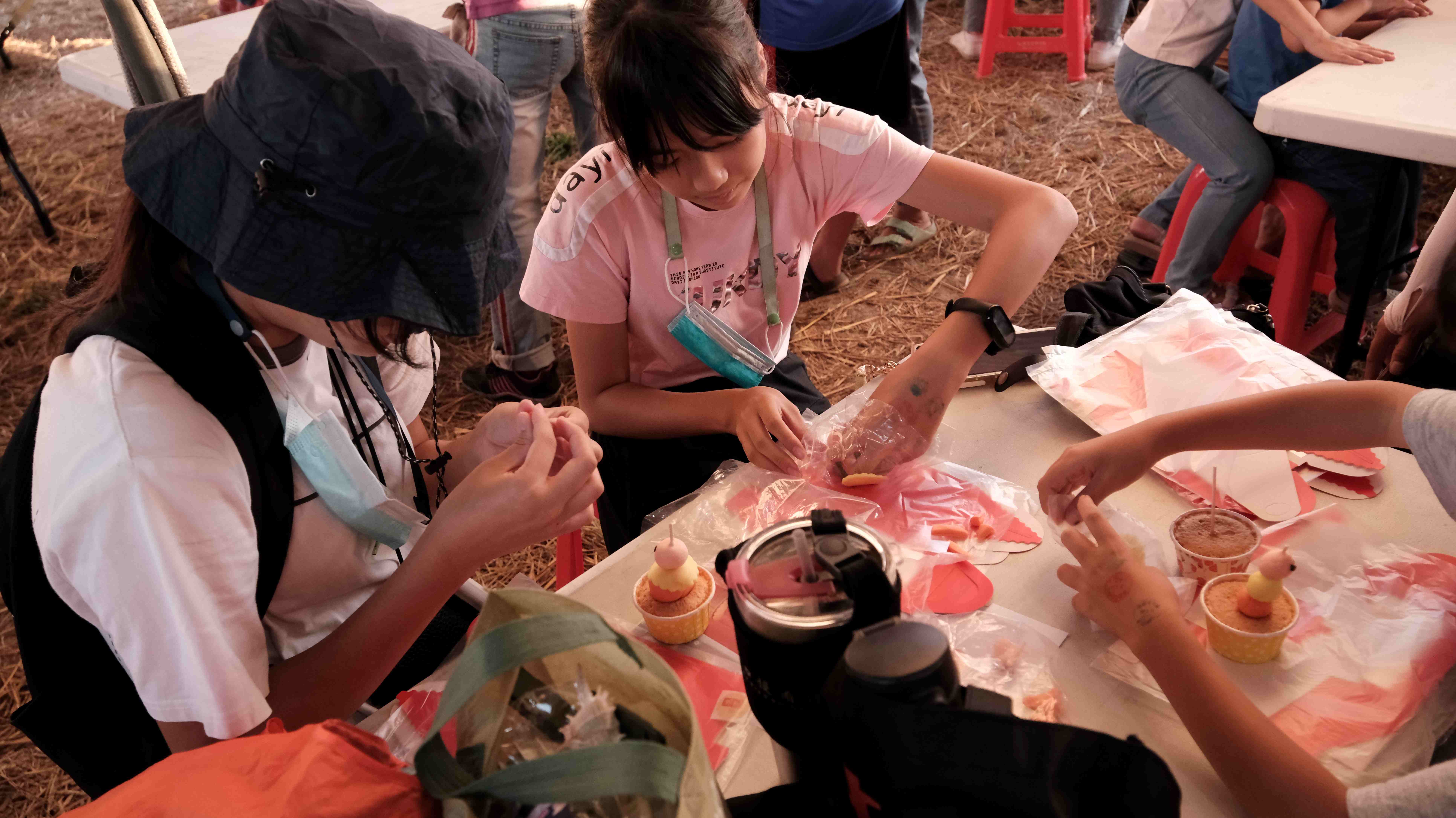 活動邀請冠軍甜點師帶著民眾一起製作好玩又好吃的媽祖翻糖蛋糕。（中市客委會提供）