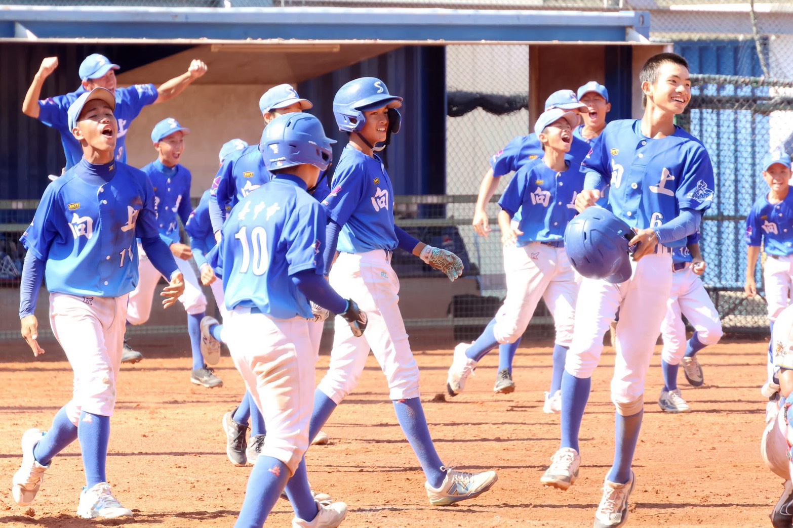 臺中市向上國中隊史首度爭冠。（學生棒球聯盟提供）