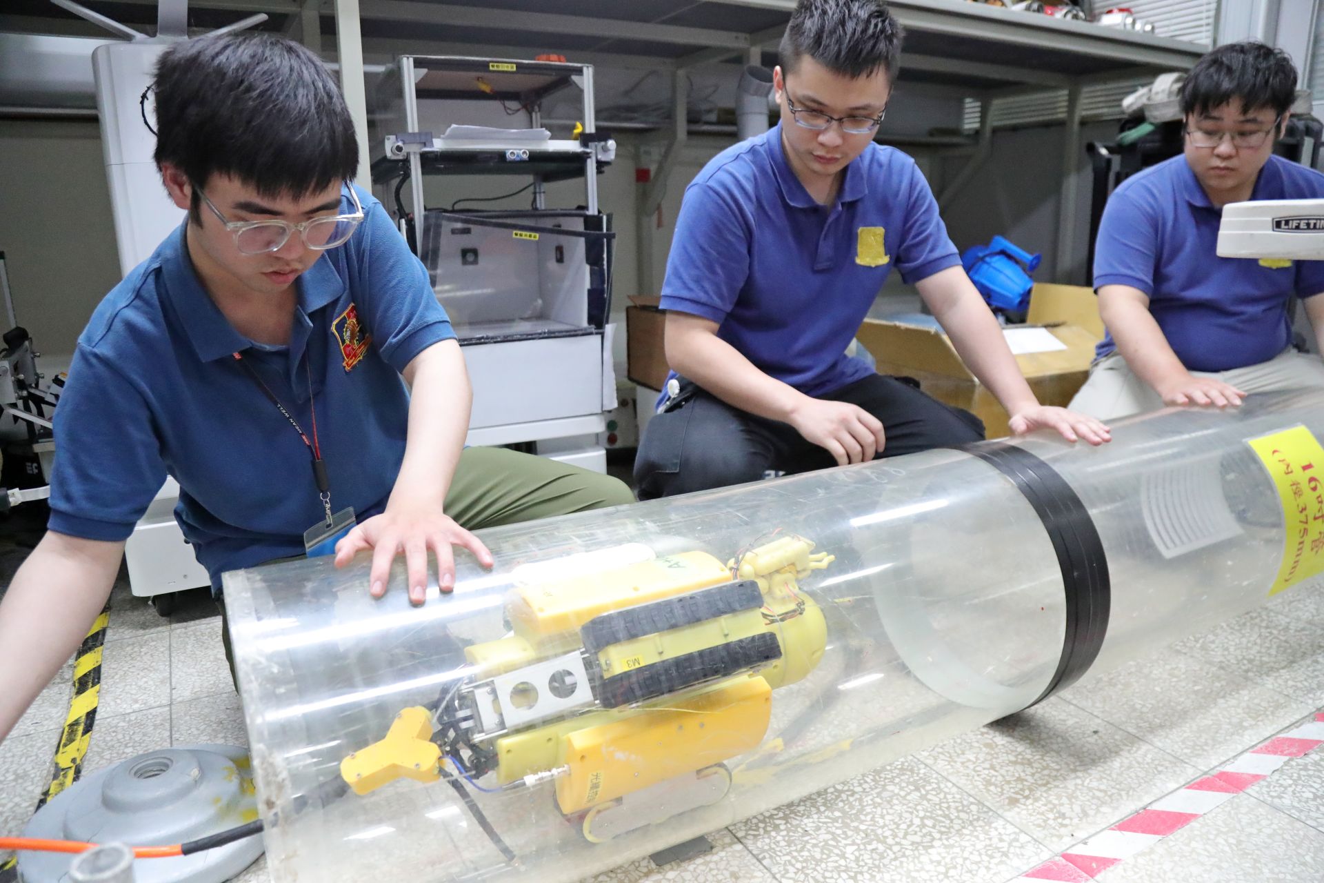 張法憲師生研發的「管線清潔機器人」，在今年創博會中獲得金牌與台達電企業特別獎。（資料照片，記者孫建屏攝）