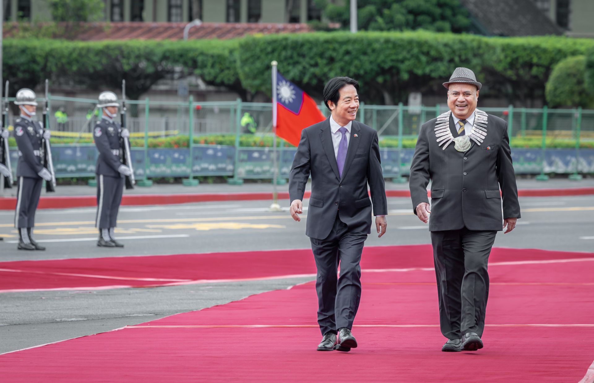 　賴總統以隆重軍禮歡迎戴斐立總理來訪，期盼臺吐合作關係更進一步提升。（總統府提供）