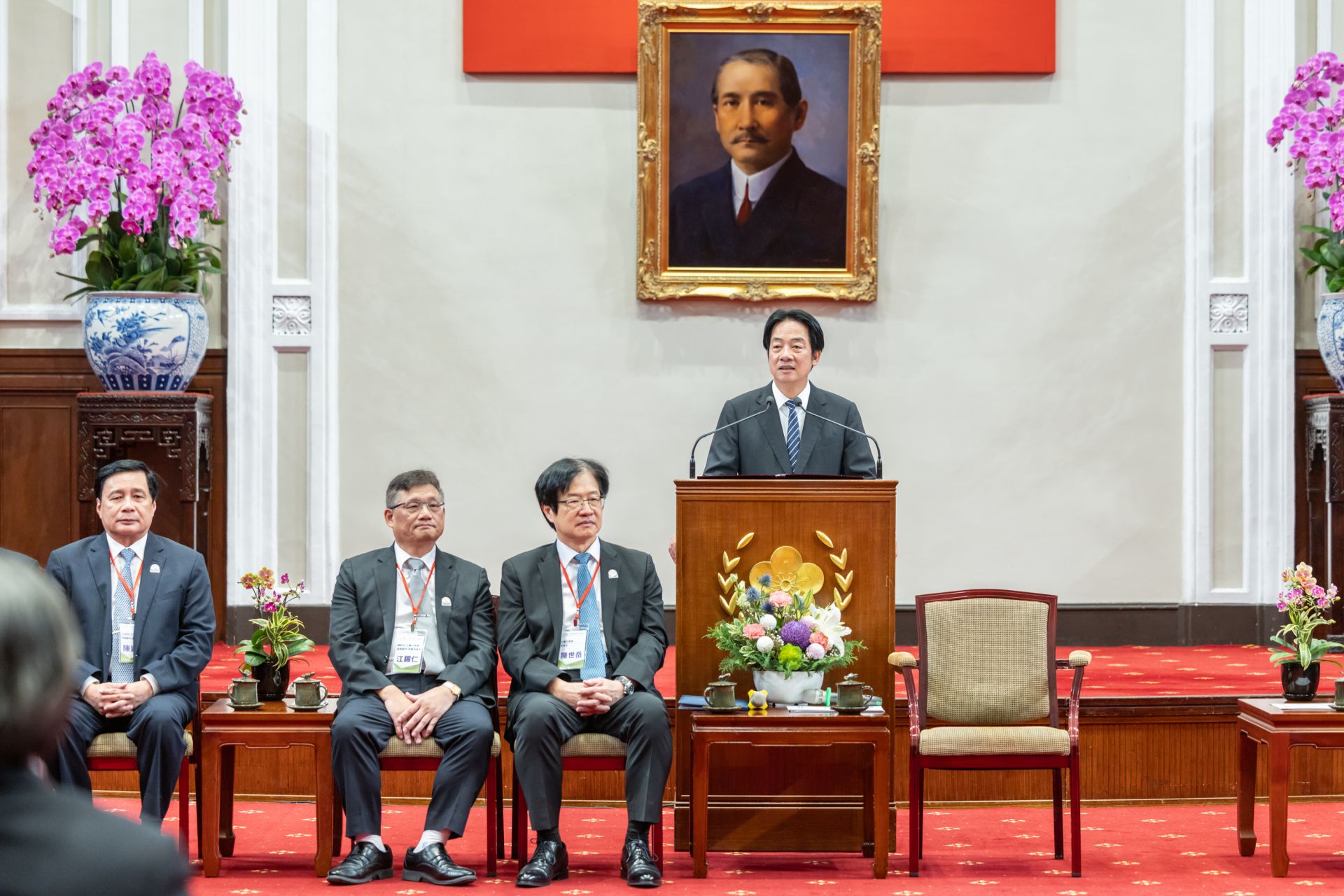 總統賴清德今日接見牙醫師公會全聯會重要代表，盼與醫界攜手提升國人口腔健康，共同打造「健康臺灣」。（總統府提供）