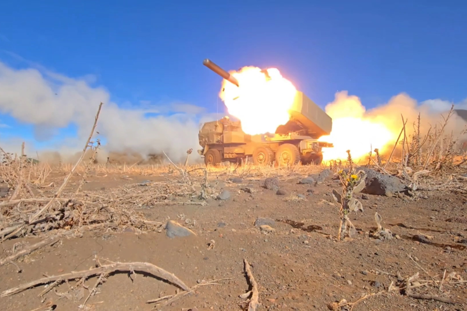 第25步兵師的「海馬士」進行實彈射擊，驗證火力協同作戰能量。（取自第25步兵師臉書）