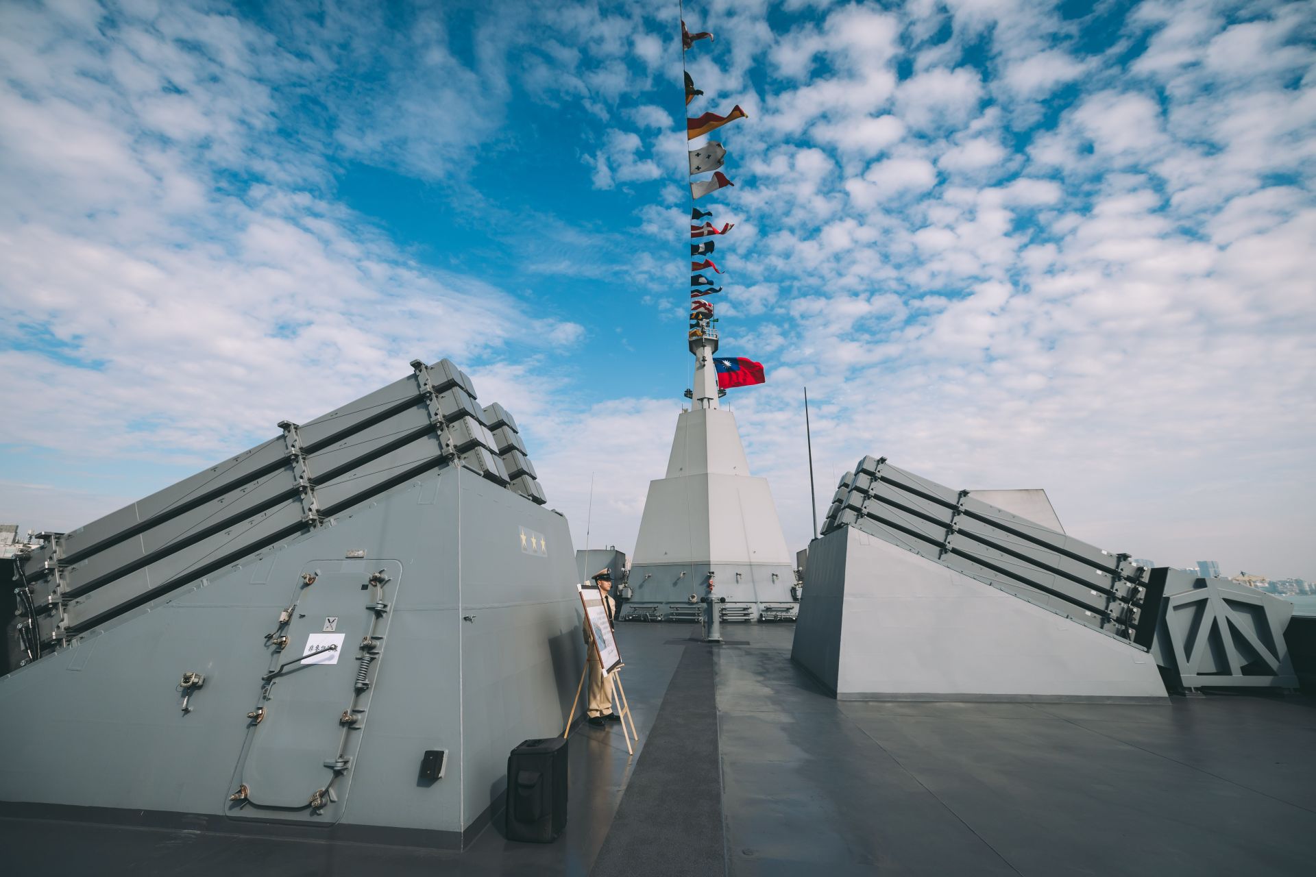 玉山軍艦搭載海劍二型防空飛彈，強化全天候作戰能力。（記者陳彥陵攝）