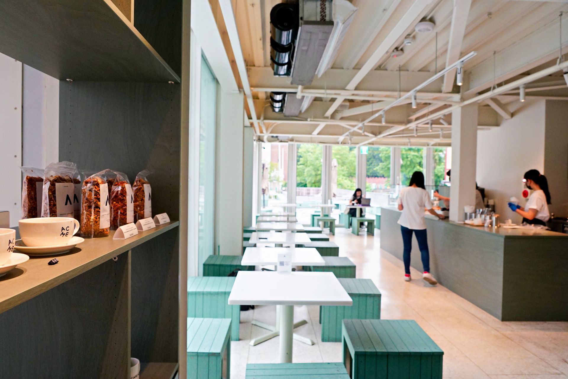 咖啡香氣伴隨古典氛圍，現代與歷史在此交會。（圖：取自臺北旅遊網）