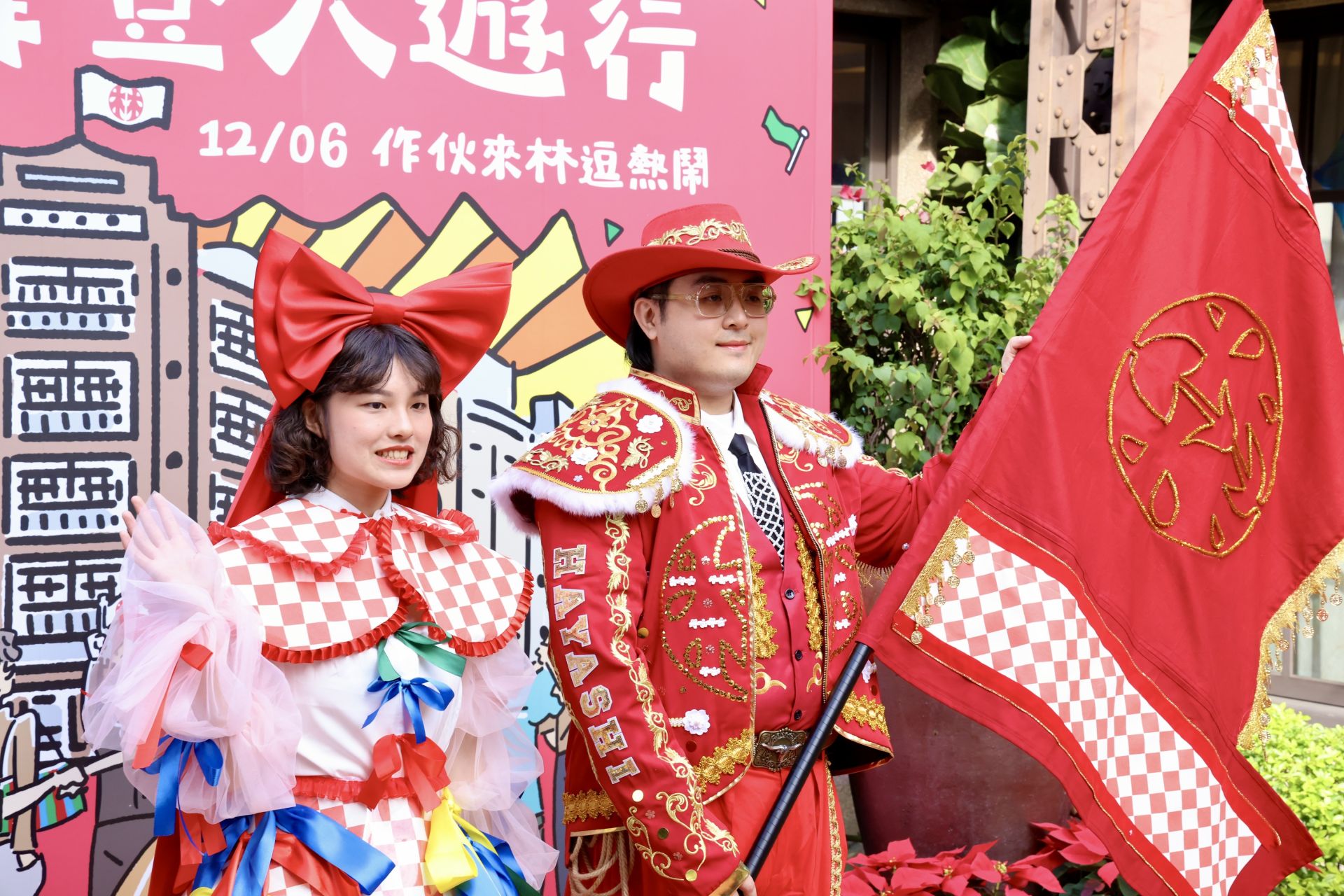 今年摩登大遊行規模盛大，串聯30組團體、超過500位參與者，從傳統武藝、設計走秀、藝文表演到合唱演出。（臺南市政府提供）