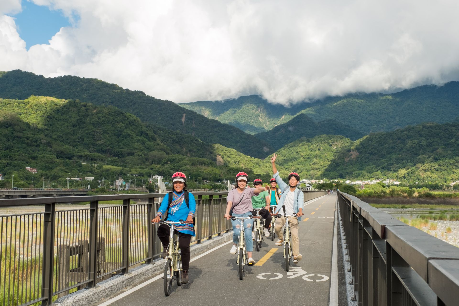 玉富自行車道前身為從玉里到富里的舊東線鐵道。（取自花東縱谷國家風景區網站）