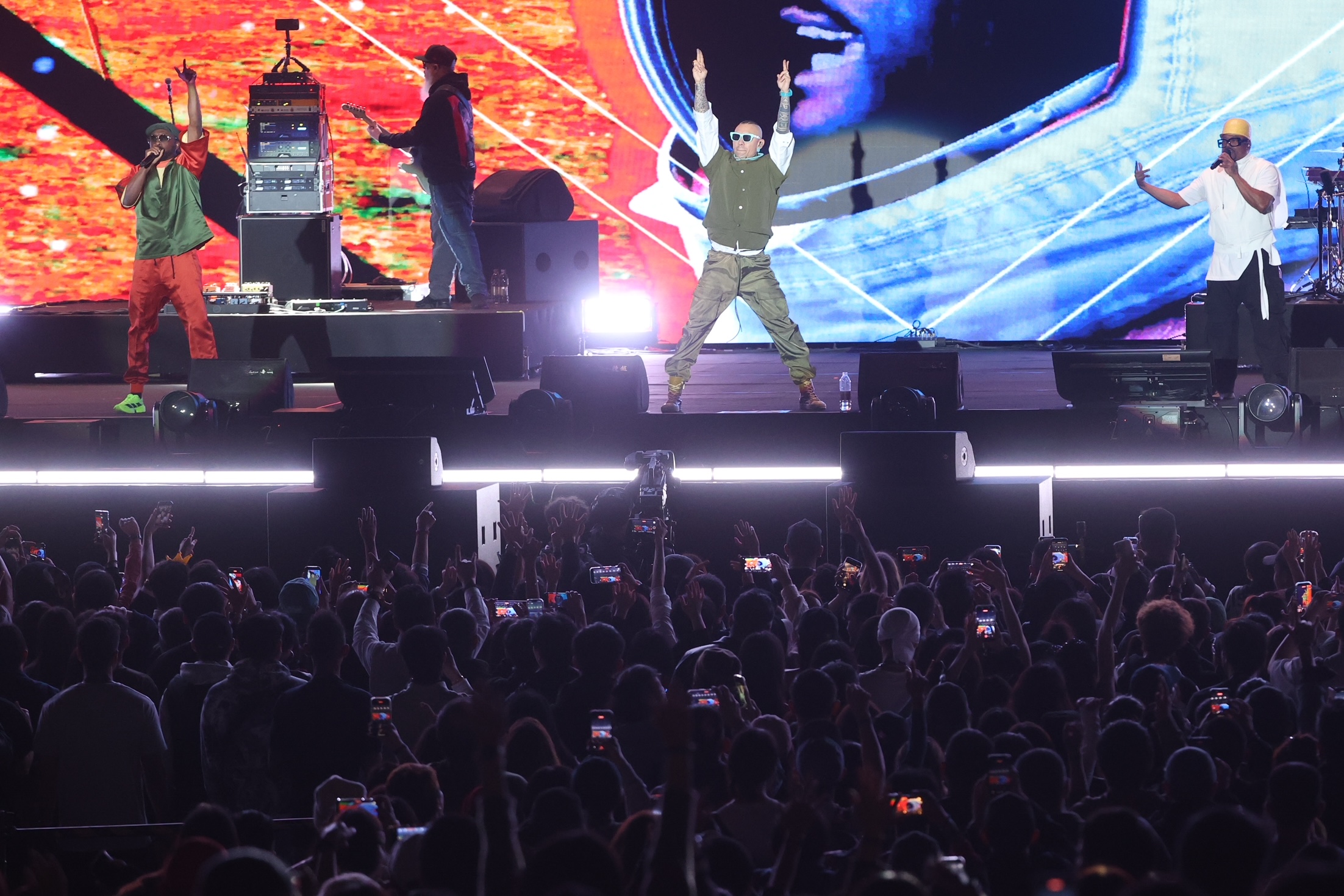 黑眼豆豆開唱現場宛如變身成大型音樂派對。（聯合數位文創提供）