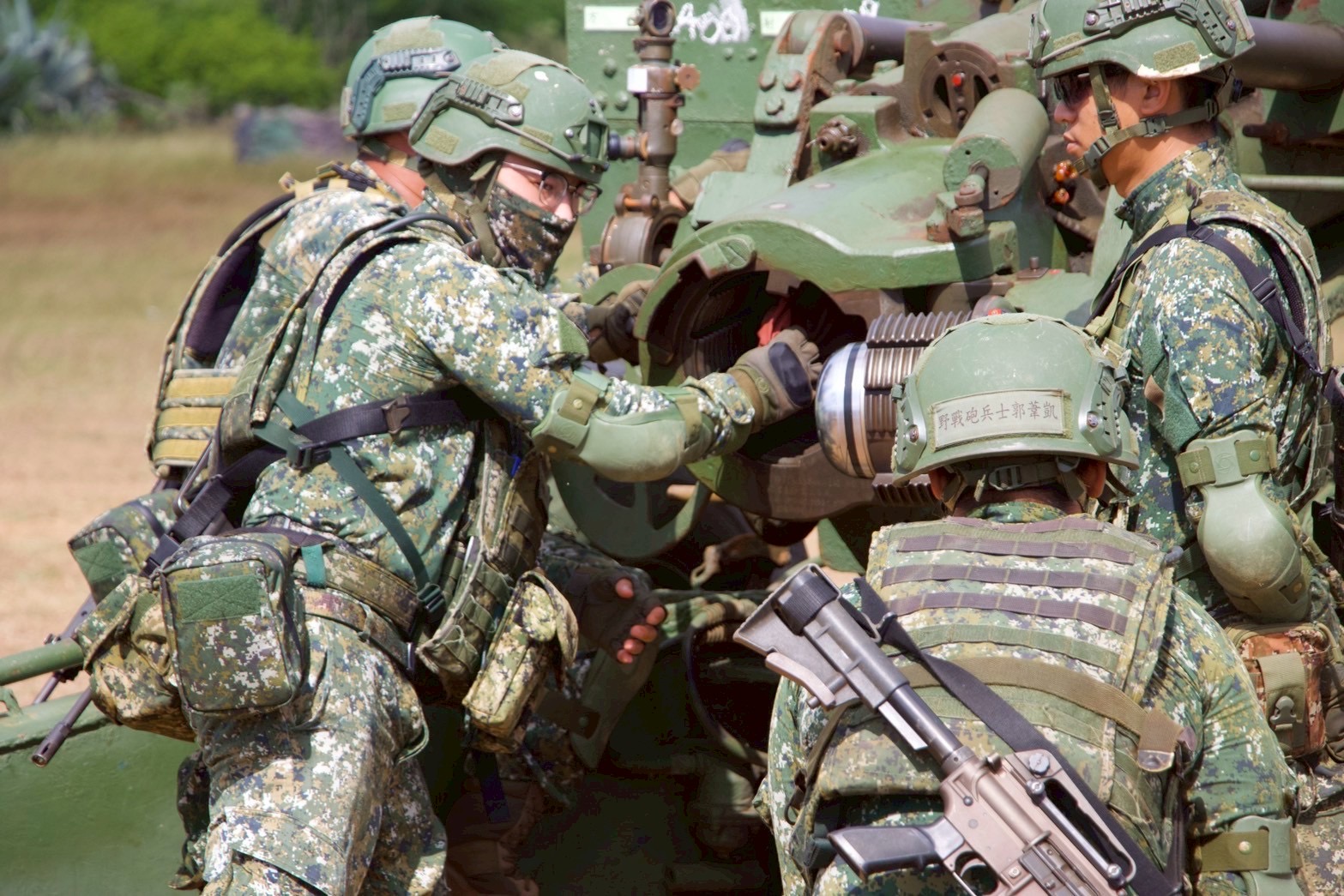  單位致力培養專業素養與團隊默契，確保在實戰化訓練中能即時提供支援、有效發揚火力。（單位提供）