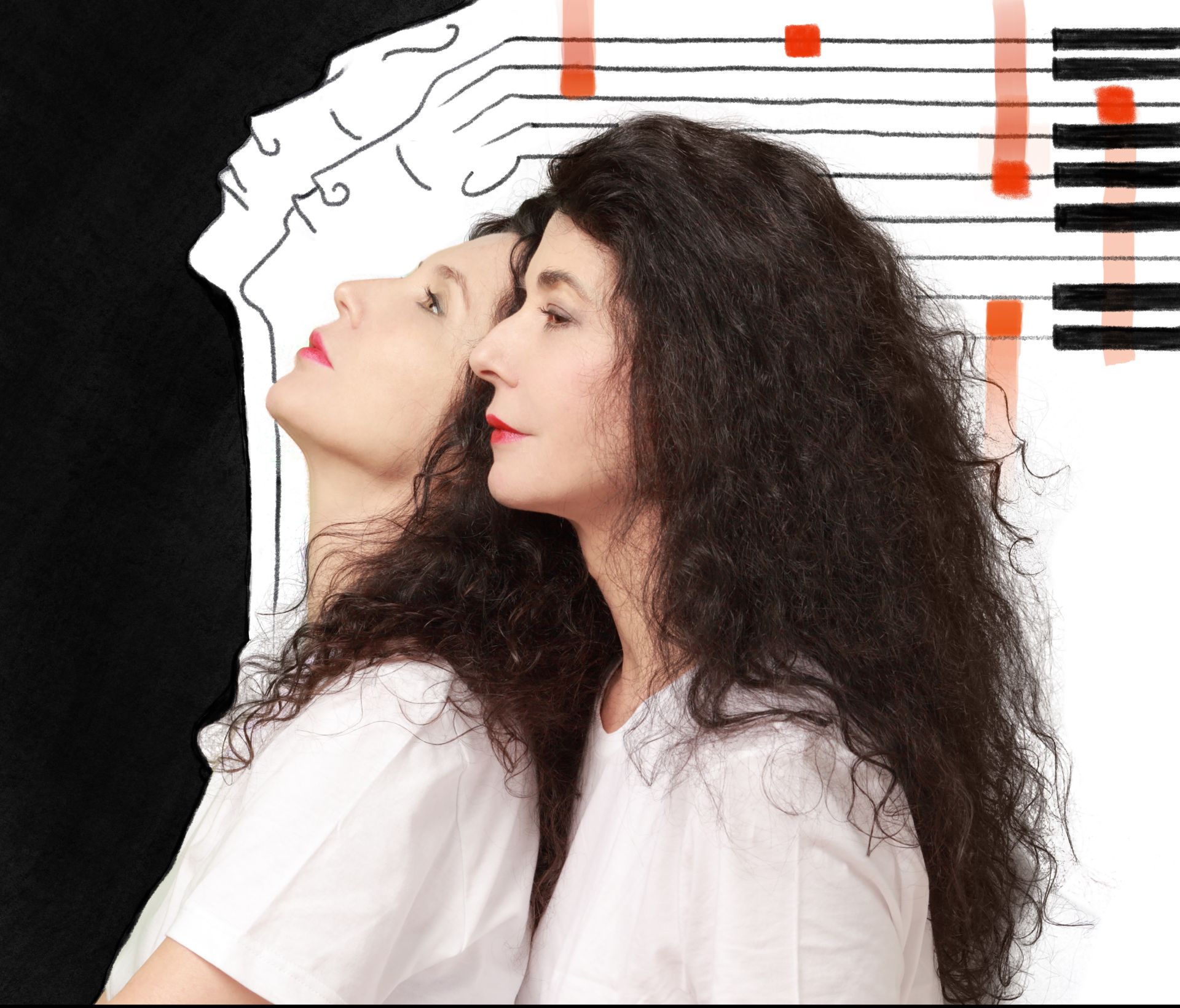 國拉貝克姊妹（Katia &amp; Marielle Labèque）以雙鋼琴挑戰菲利普．葛拉斯（Philip Glass）前衛文本《考克多三部曲》Cocteau Trilogy，重述光影與詩意的宇。（國家兩廳院提供，攝影 Pauline Delassus  Umberto Nicoletti）