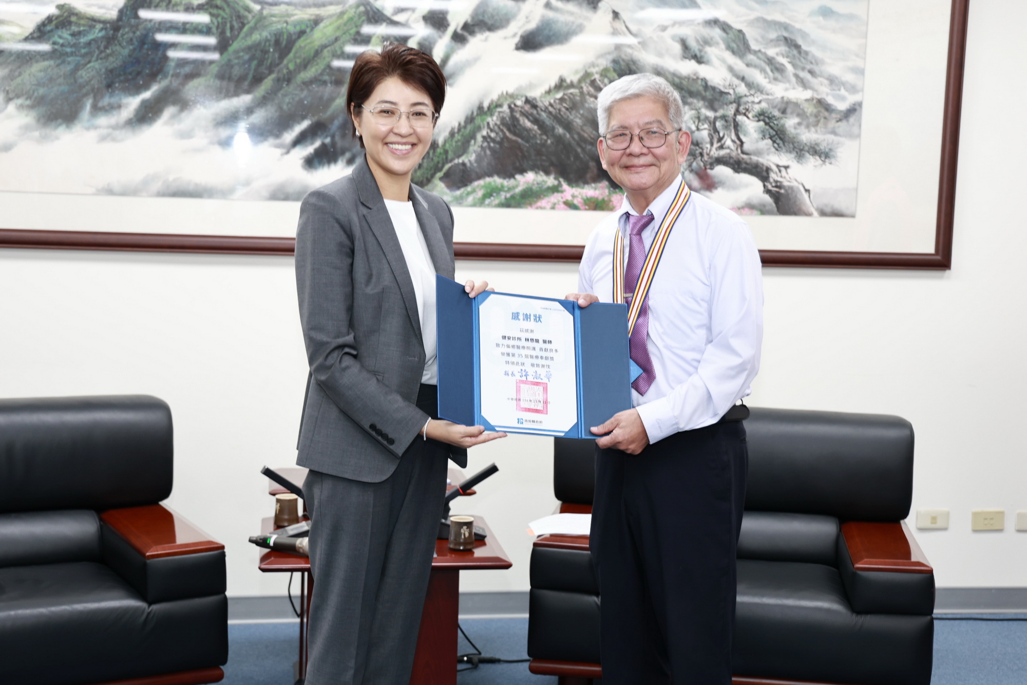 仁愛鄉健安診所林慈龍醫師。（南投縣政府提供）