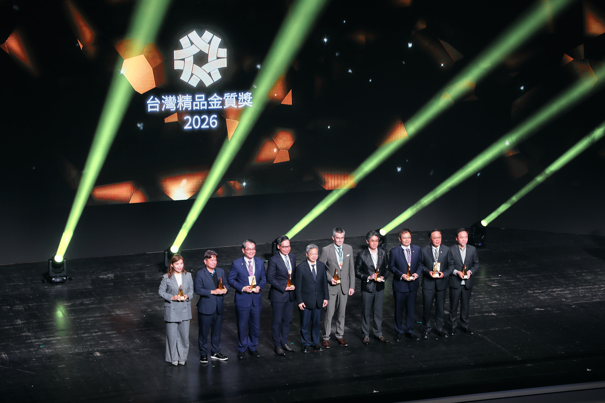 第34屆臺灣精品頒獎典禮今日在臺北表演藝術中心球劇場舉行。（記者古可絜攝）