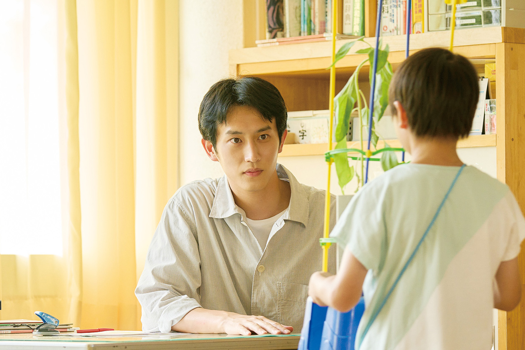 杉野遙亮飾演13年後的佐藤日向。（中影提供）