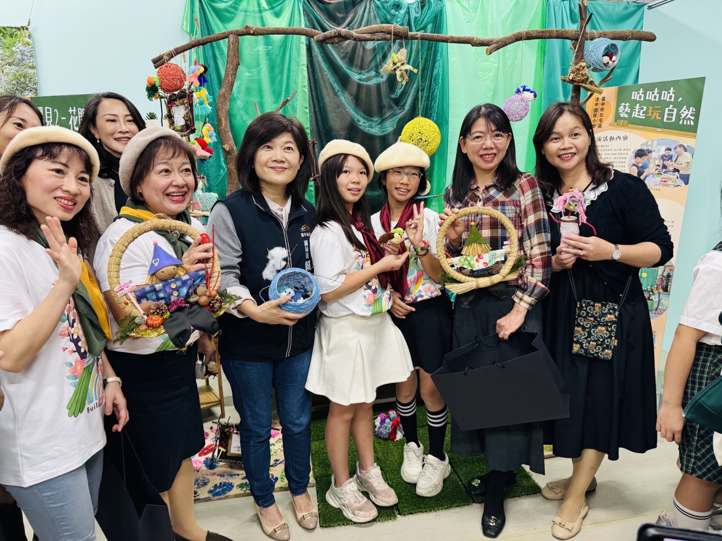 中市府教育局自民國112年起推動「藝術家到校」計畫，今日特於文化部文化資產園區1916工坊舉辦「藝術家到校－營造美的角落」成果展。（記者張妤甄攝）