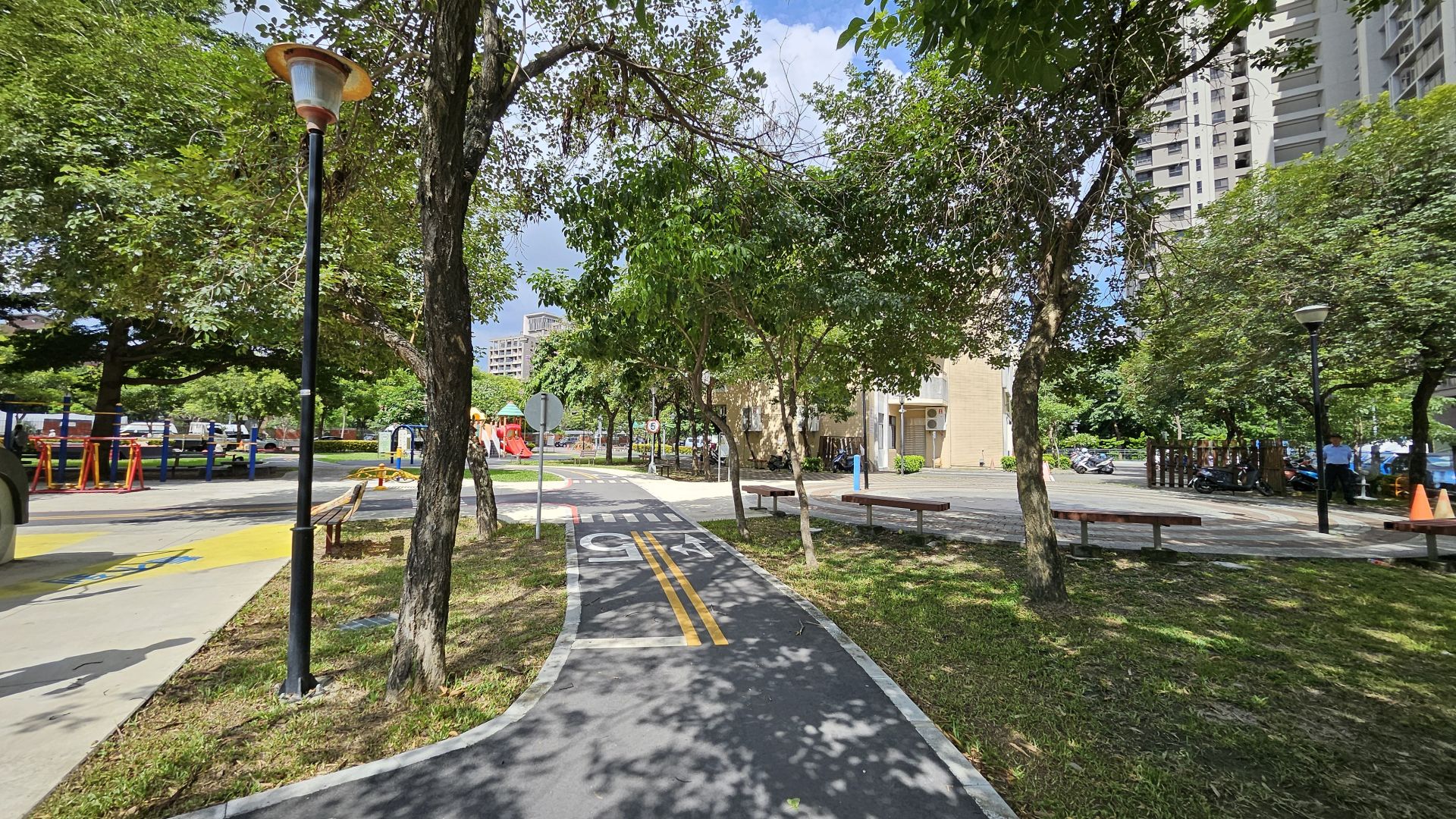 建設局在(113)年度的溫室氣體管制執行績效考核中勇奪甲組第1名績效優良獎。（中市建設局提供）