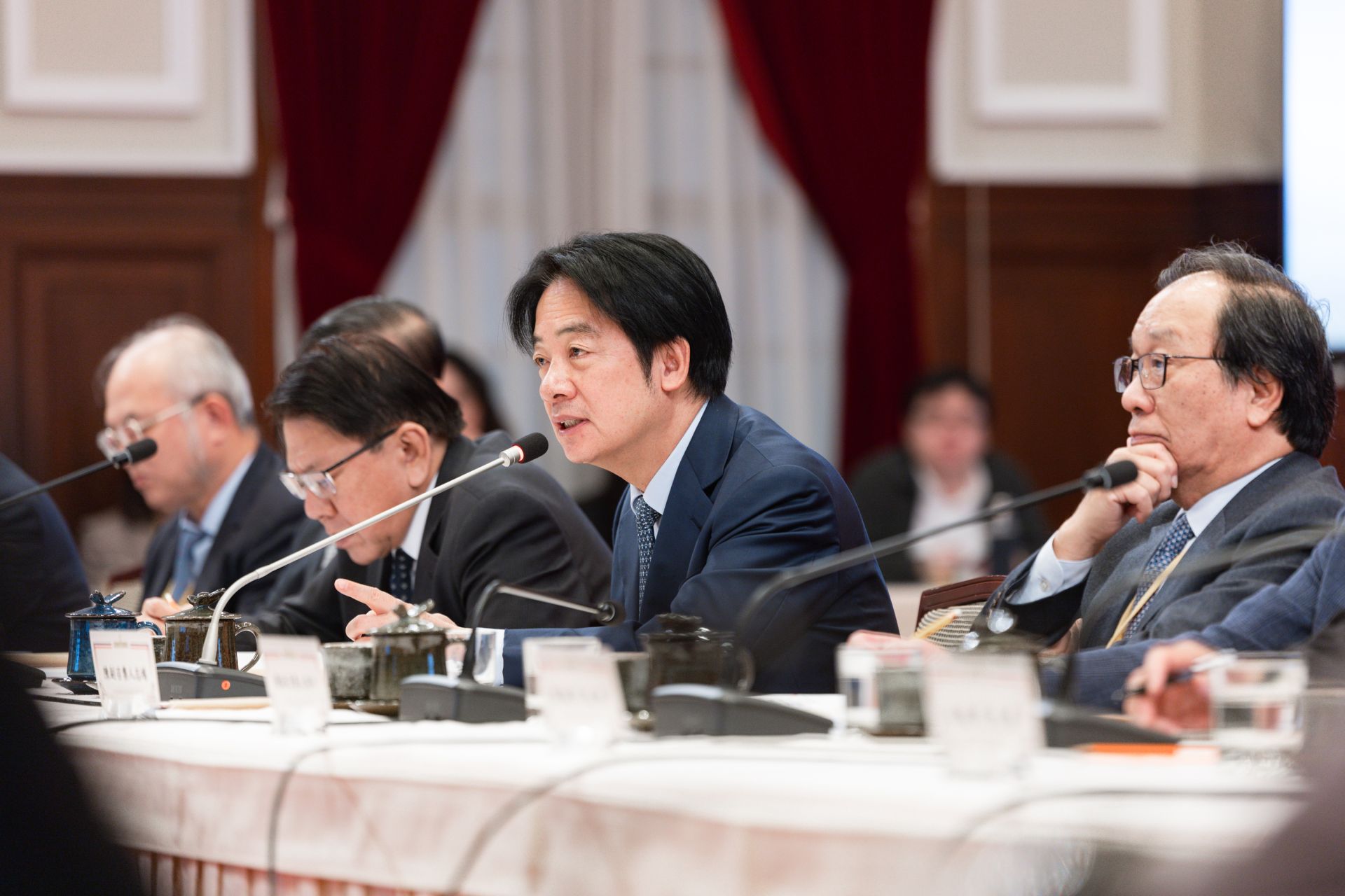 總統賴清德今日主持「健康臺灣推動委員會第6次委員會議」，盼跨域協力守護國人健康，提升社會韌性。（總統府提供）