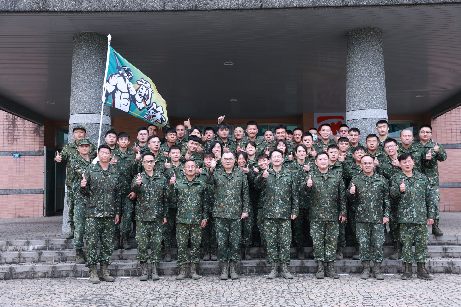 6軍團指揮官陳中將日前勗勉陸軍盃參賽官兵，期勉全力以赴，爭取佳績。（6軍團提供）