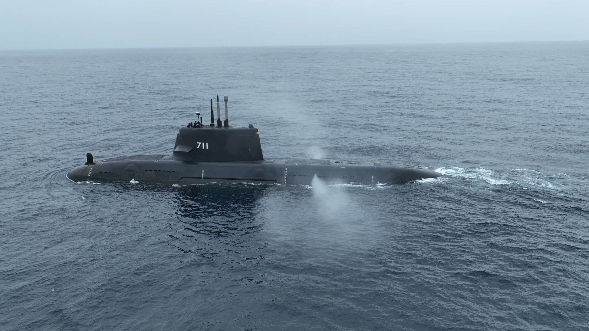 海鯤軍艦已順利完成浮航測試。（台船公司提供）