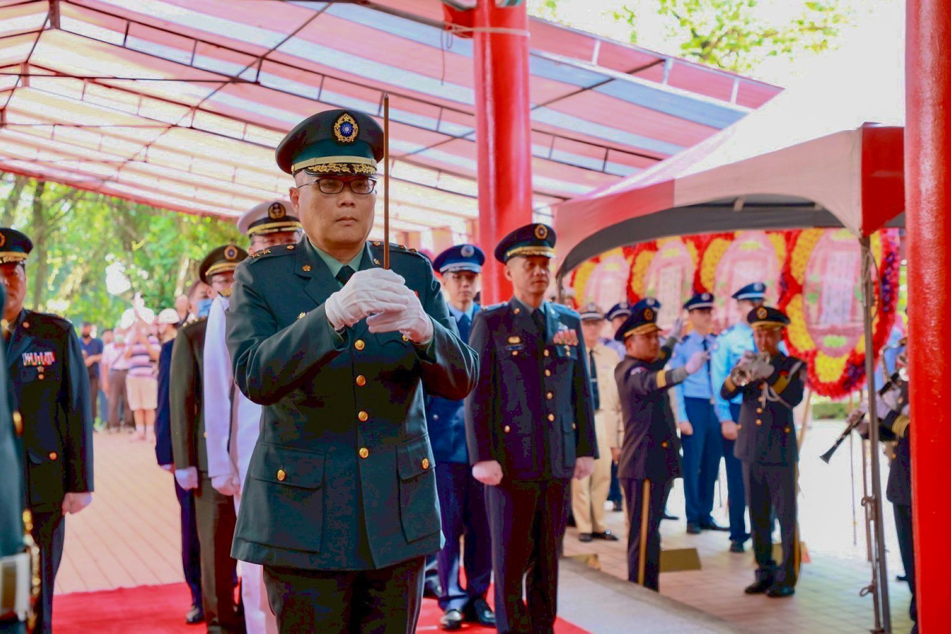 第3作戰區指揮官陳中將主持秋祭典禮，緬懷先烈英靈。（第3作戰區提供）