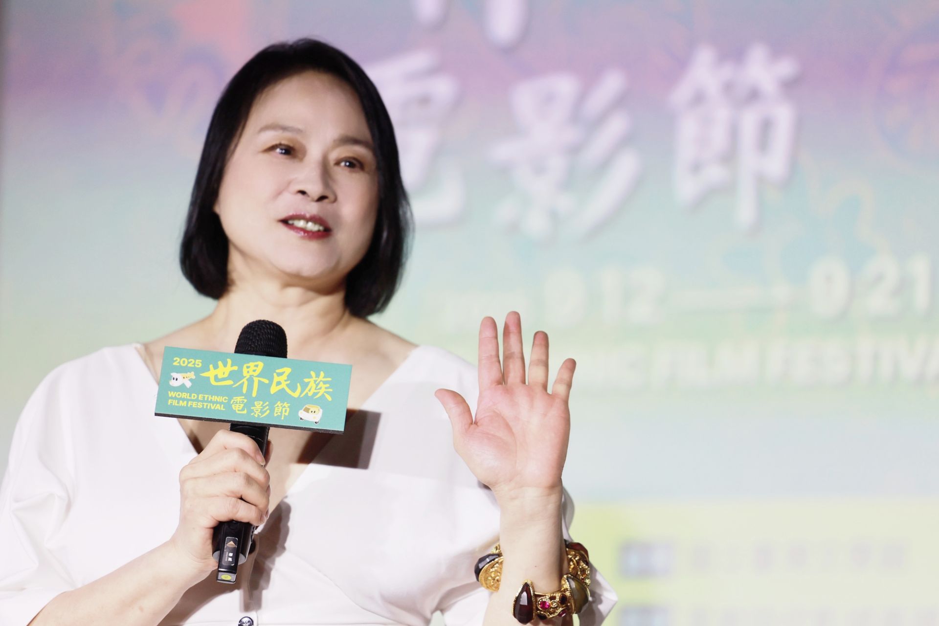 「2025世界民族電影節」宣傳大使陸小芬憑藉電影《桂花巷》獲得第33屆亞太影展最佳女主角獎，該片將在今年電影節以數位調光後的臺語版本進行放映。（文化部提供）