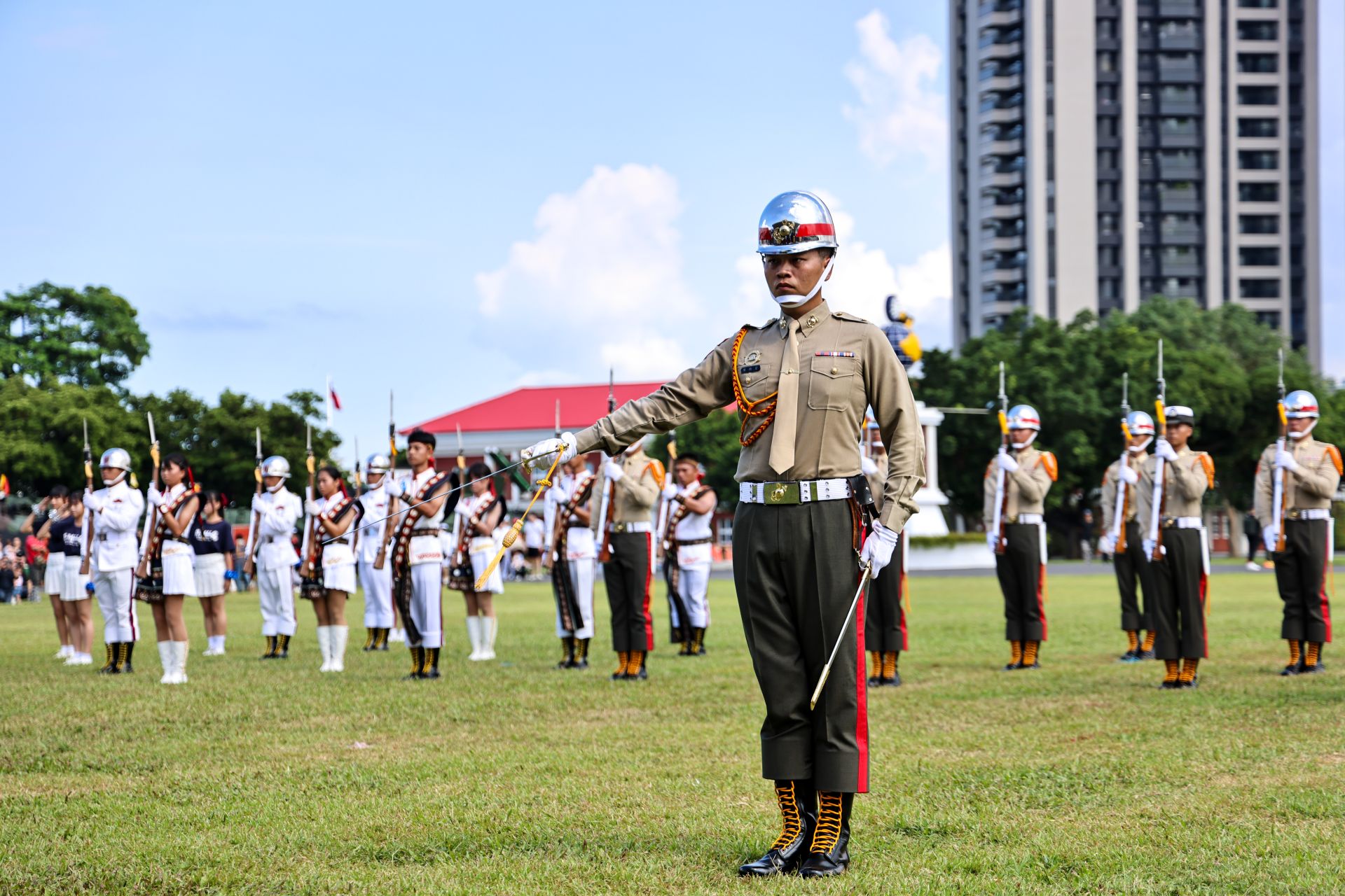 海軍陸戰隊指揮部昨日舉辦成軍78週年隊慶，邀請退役前輩共襄盛舉，一同見證單位78載的薪火相傳，並期許再創榮光。（記者劉宸瑋攝）