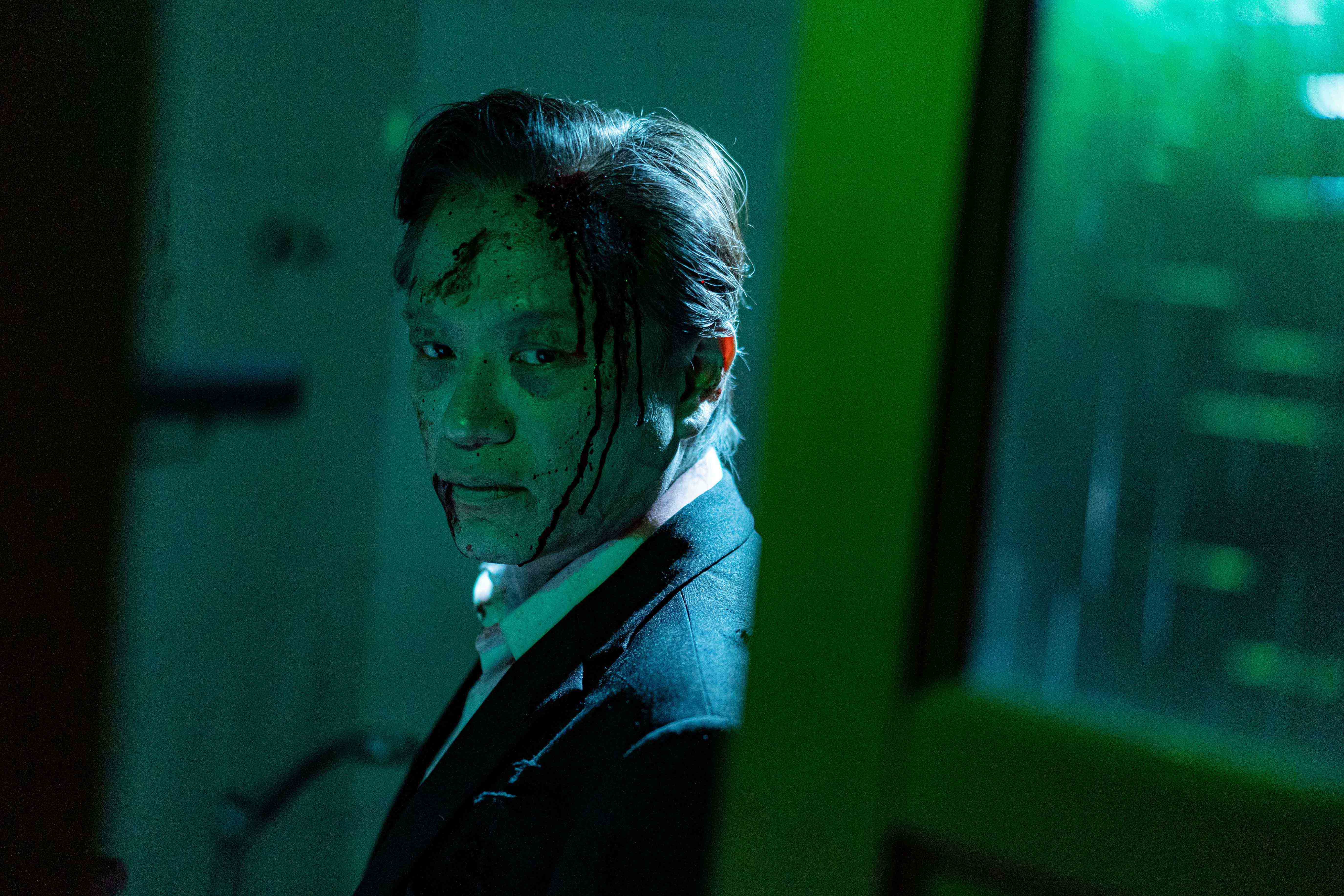 《詭鄉》張翰首度挑戰拍恐怖片與嘗試畫鬼妝。（一群獨角鯨娛樂提供）