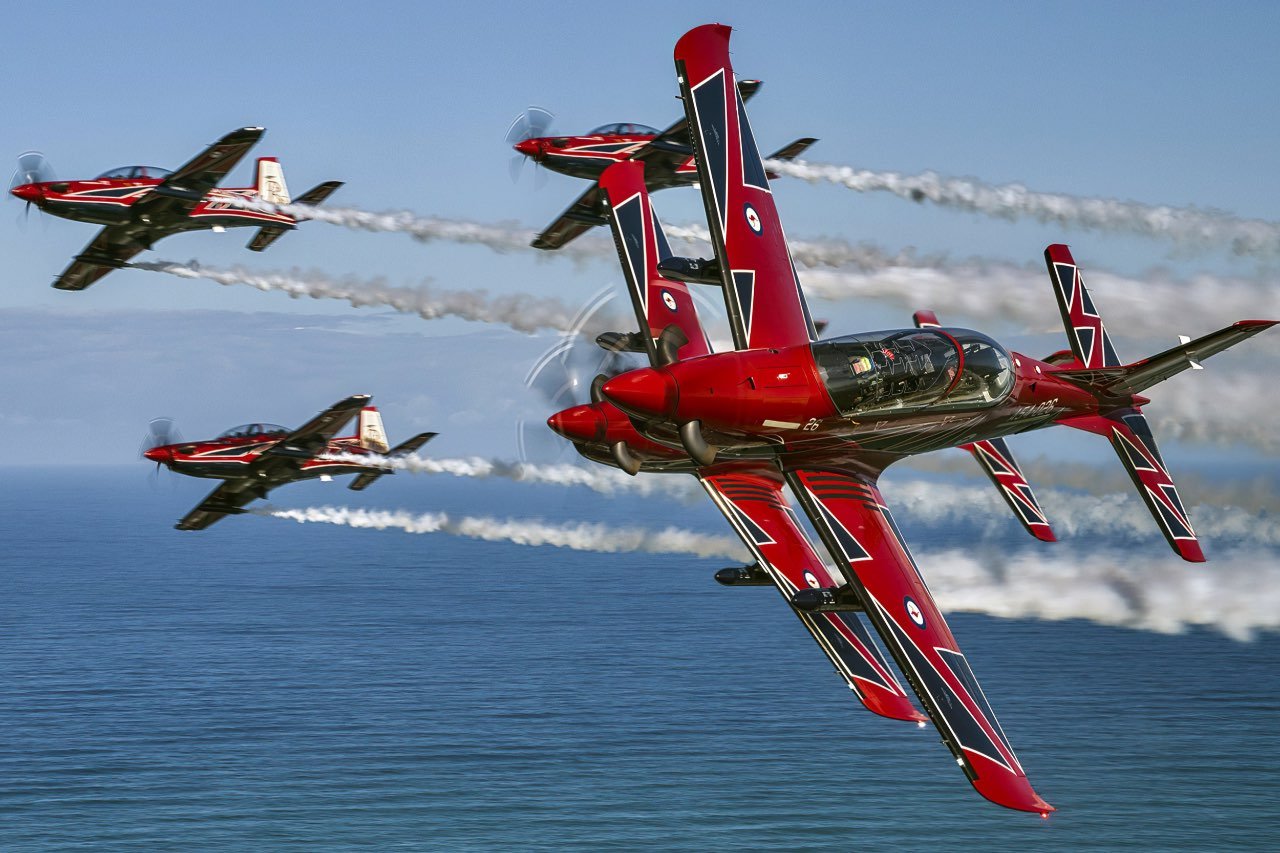  「輪盤」小組每年會在澳洲和東南亞地區盟邦舉辦約150場飛行表演。（取自Air Force Roulettes FB官網）