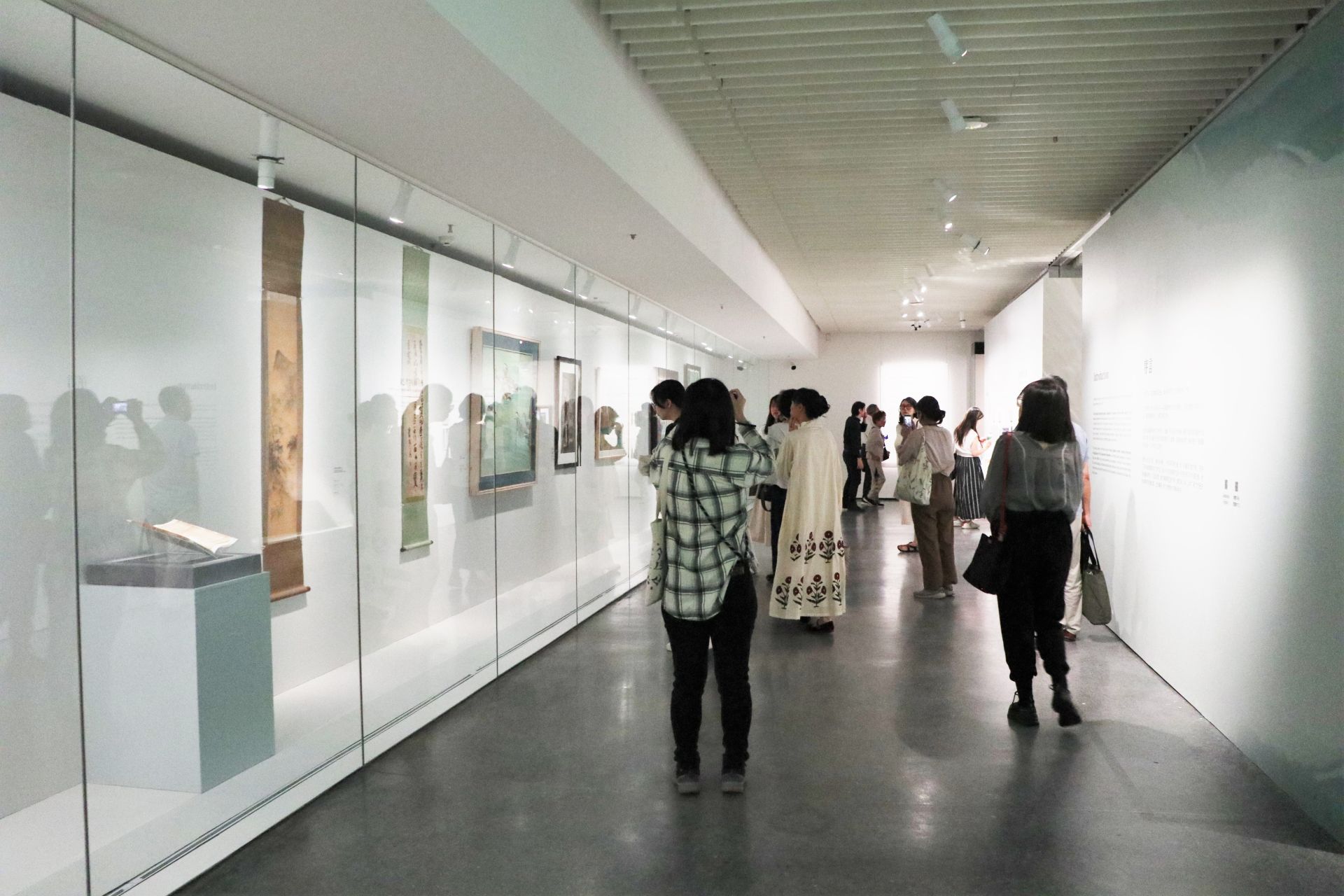 國立歷史博物館將於明（27）日起至11月9日，推出《《文物默默．歷史MURMUR－典藏臺灣美術作品修護展》。（記者劉昕翊攝）