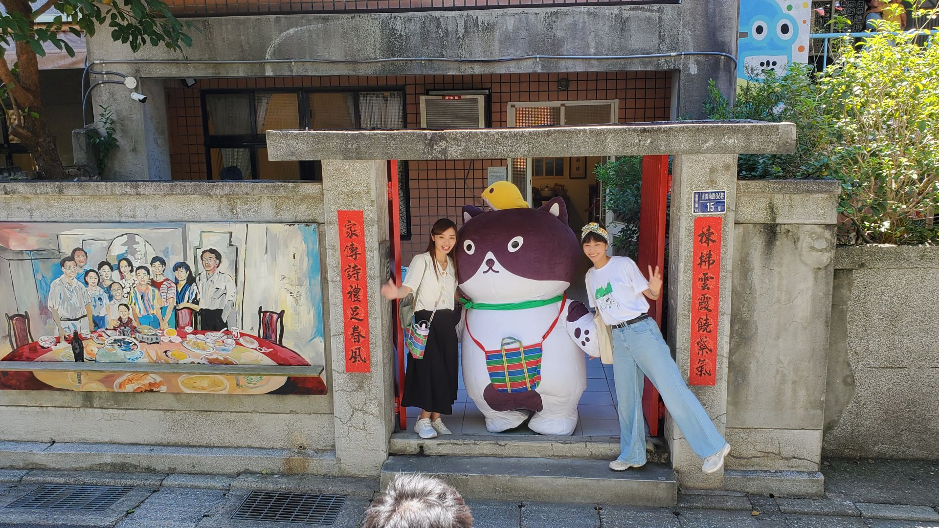 期間限定角色「小村喵」，穿梭眷村，用輕鬆可愛方式，推廣眷村文化與人情味。（記者黃朝琴攝）