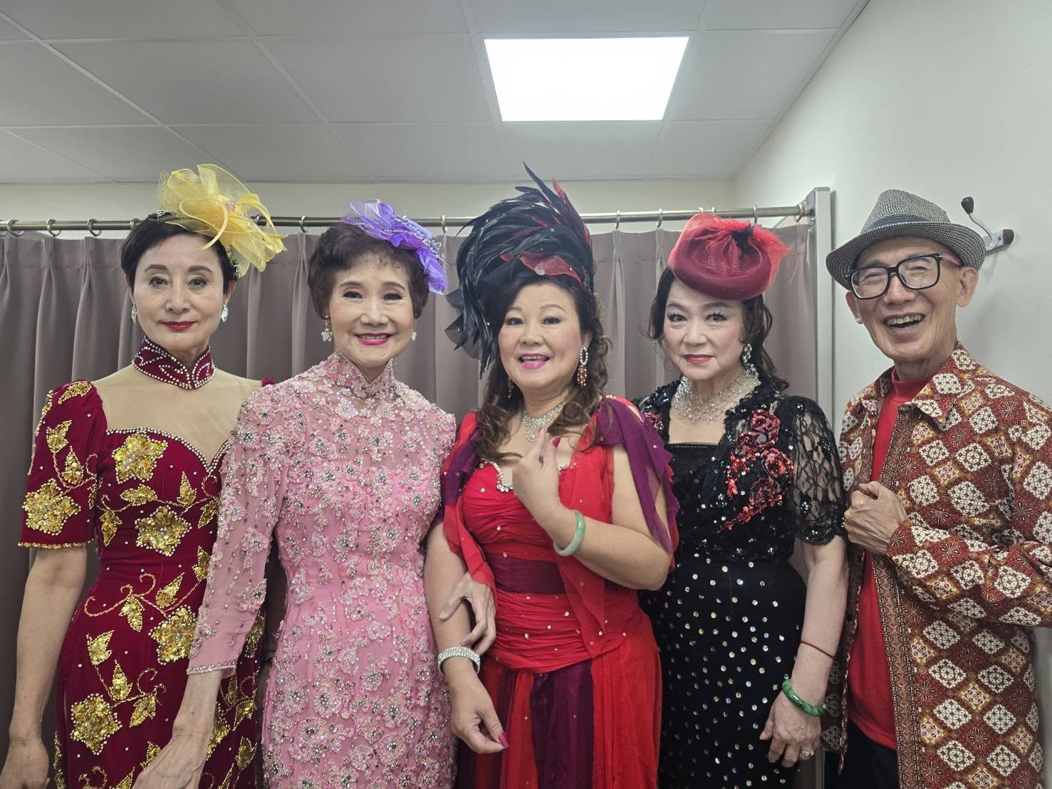 雙十節太武新村由何日君再來劇團帶來《記憶的圍牆外，我等你》。（桃園市文化局提供）