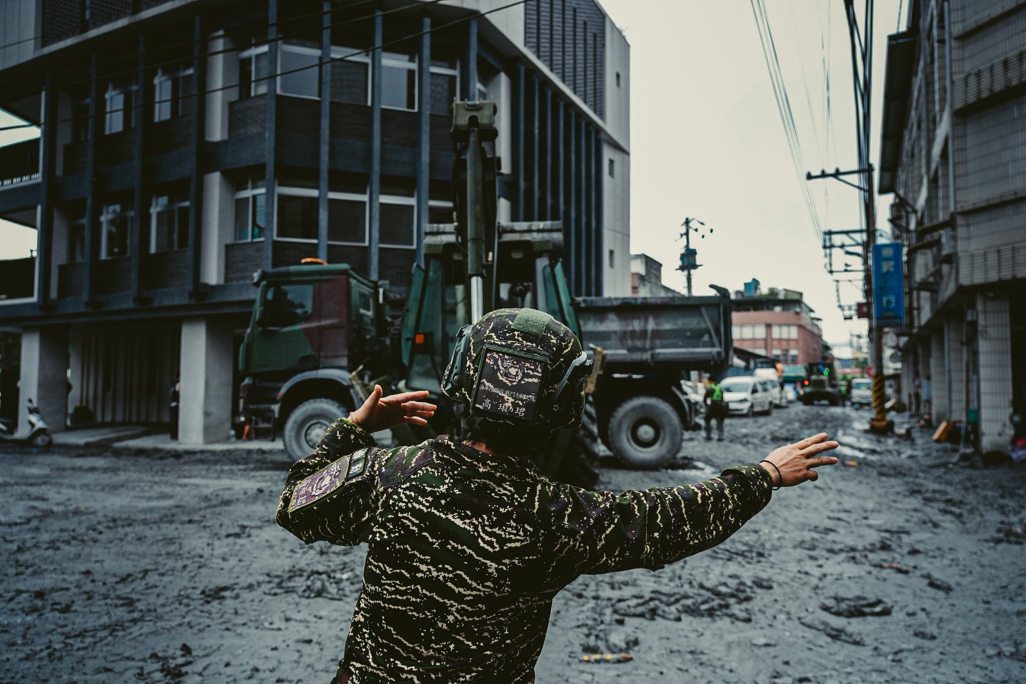 賴總統說，預計30日會由概略相同的兵力，換班投入，希望能讓光復鄉災區在中秋節前，完成清淤工作。（取自賴總統臉書）