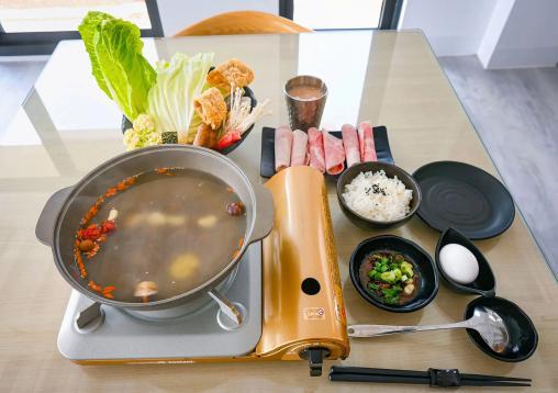 晚間則安排於「茶徑綠洲」享用火鍋饗宴。（主辦單位提供）