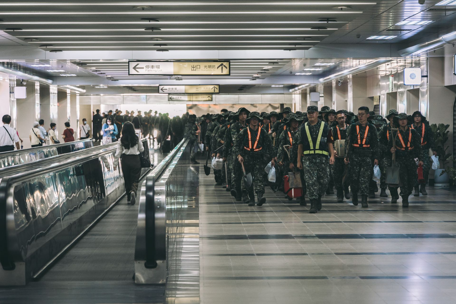 國軍加派千餘名兵力投入災區，盼能使花蓮地區民眾生活盡早恢復如常。（記者陳彥陵攝）