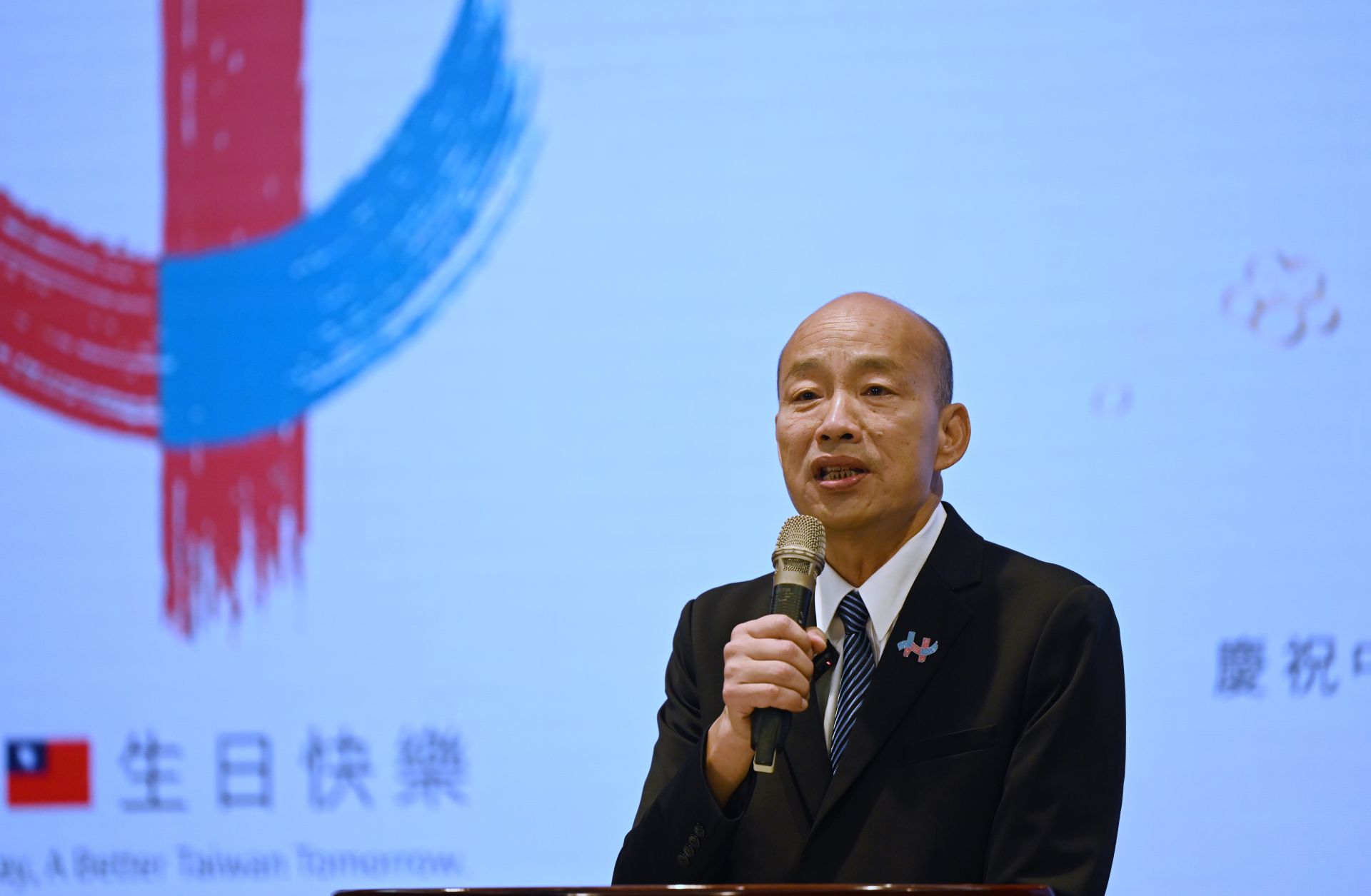 雙十國慶將屆，慶籌會主委、立法院長韓國瑜邀國人共同祝賀中華民國114歲生日快樂!（慶籌會提供）