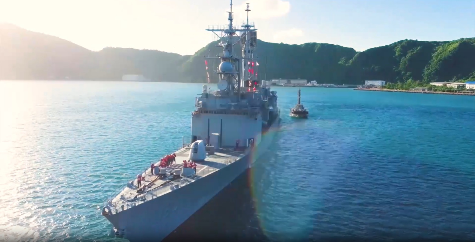 在國防外交主題，凸顯我國維護國家安全與拓展國際連結的決心，並以基隆級飛彈驅逐艦等畫面，彰顯我國致力加強國防自主與捍衛主權的意志。（外交部提供）