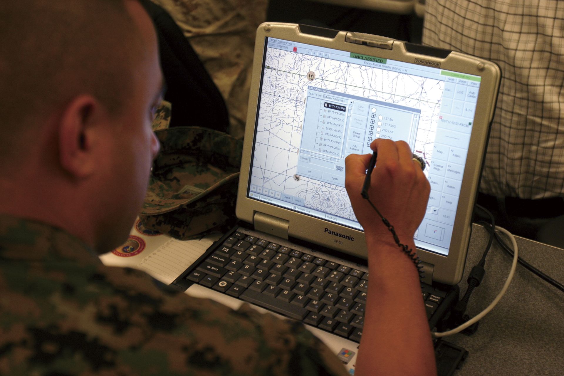  部隊戰鬥指揮系統讓指揮官和基層能在一張數位地圖上掌握彼此的位置及資訊。（取自DVIDS網站）