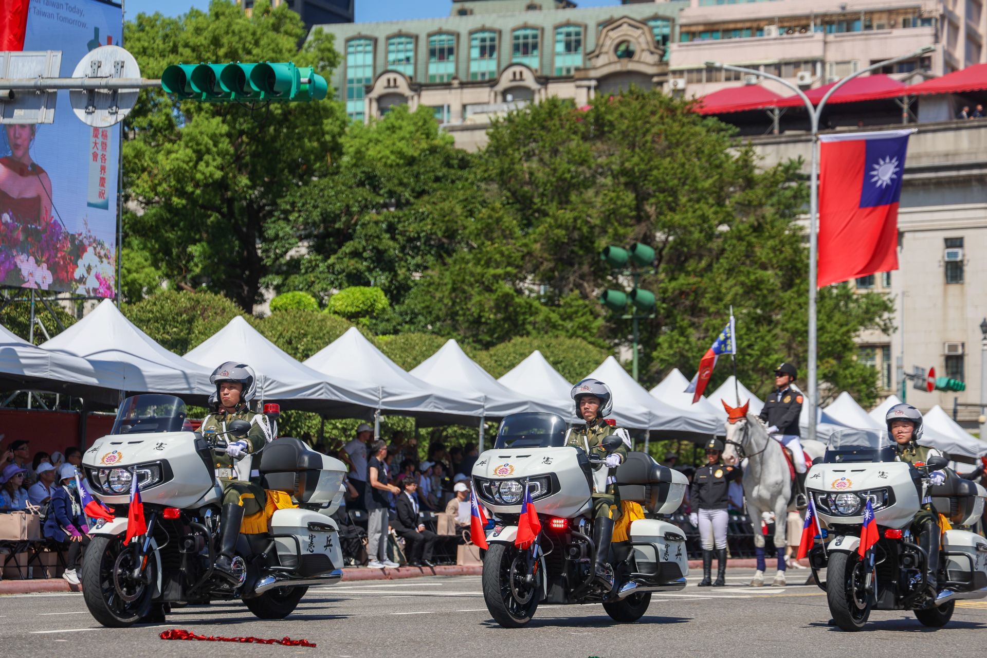  憲兵快速反應連官兵駕駛「印地安挑戰者」重型機車。（本報資料照片）