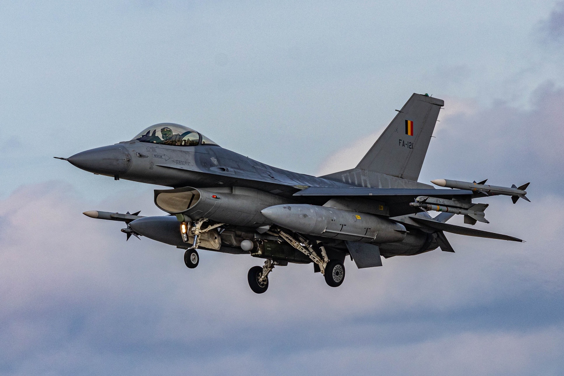 比利時F-16戰機退役後，預計將移交給烏克蘭空軍使用。（取自比利時空軍「X」帳號）