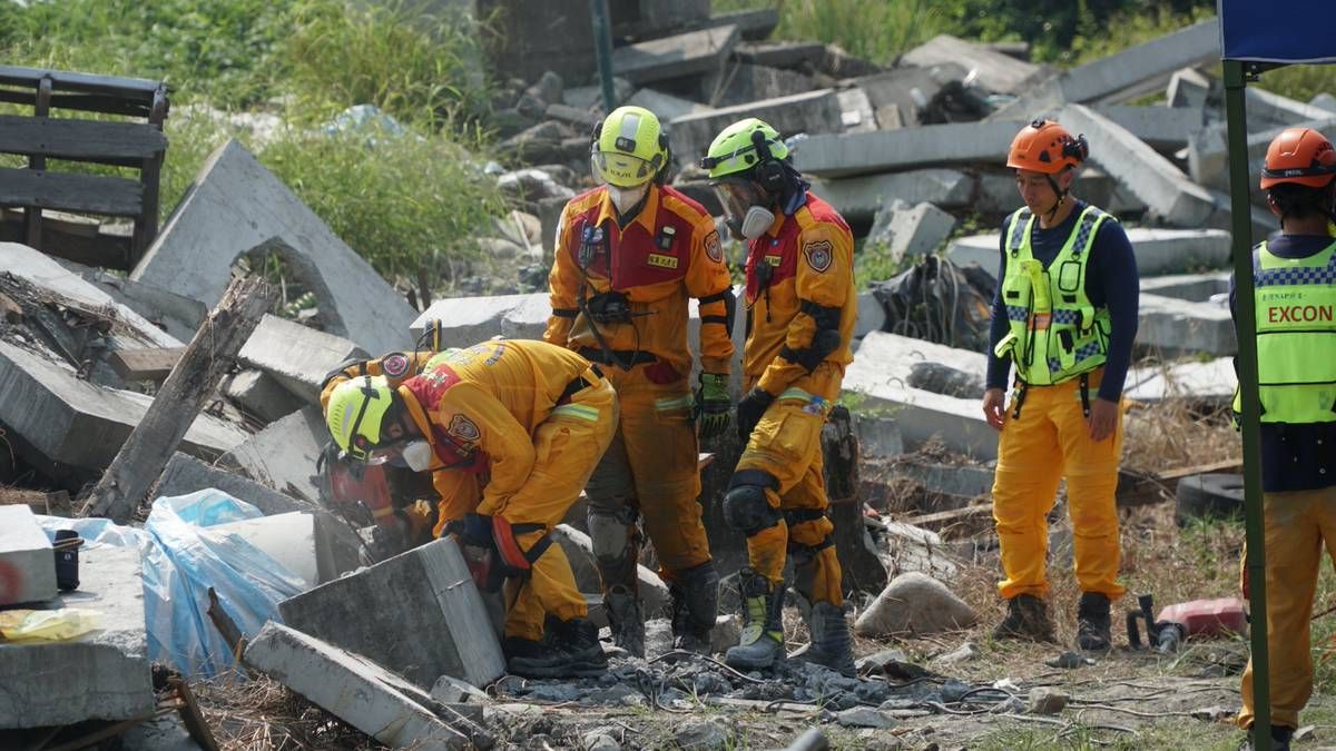 樑柱切割破壞。（中市消防局提供）