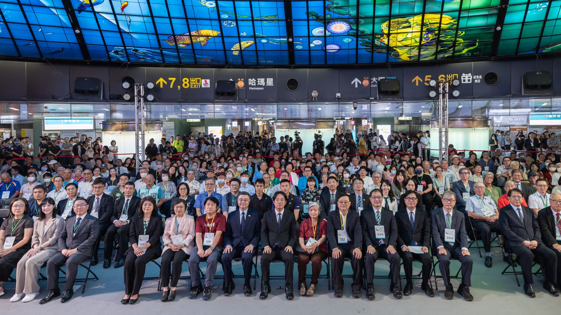 總統賴清德前往高雄，出席「『誌過去，致未來』-平復國家不法暨頒發名譽回復證書聯合典禮」。（圖由總統府提供）