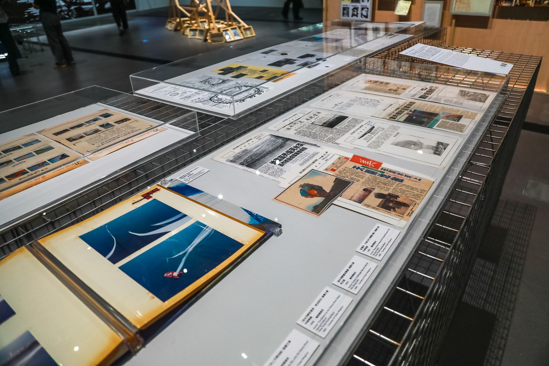  簡明輝提供口述與文件檔案，見證當代藝術史。（記者李采霖攝）