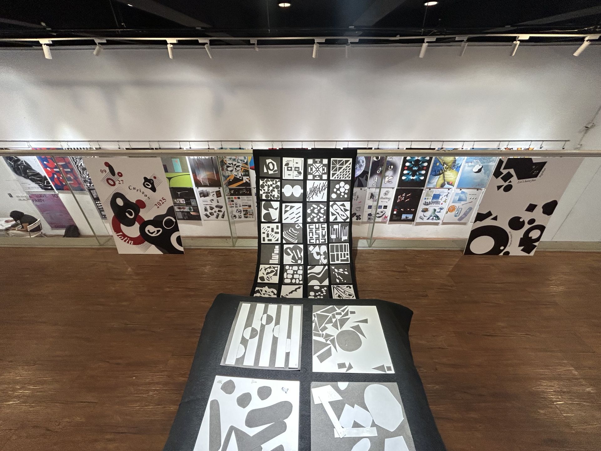 國立高雄師範大學藝術學院與德國威瑪包浩斯大學共同舉辦「設計工坊（Design Workshop）」成果展暨發表會，27日至31日在藝術學院展覽空間116藝術中心展出。（高師大提供）