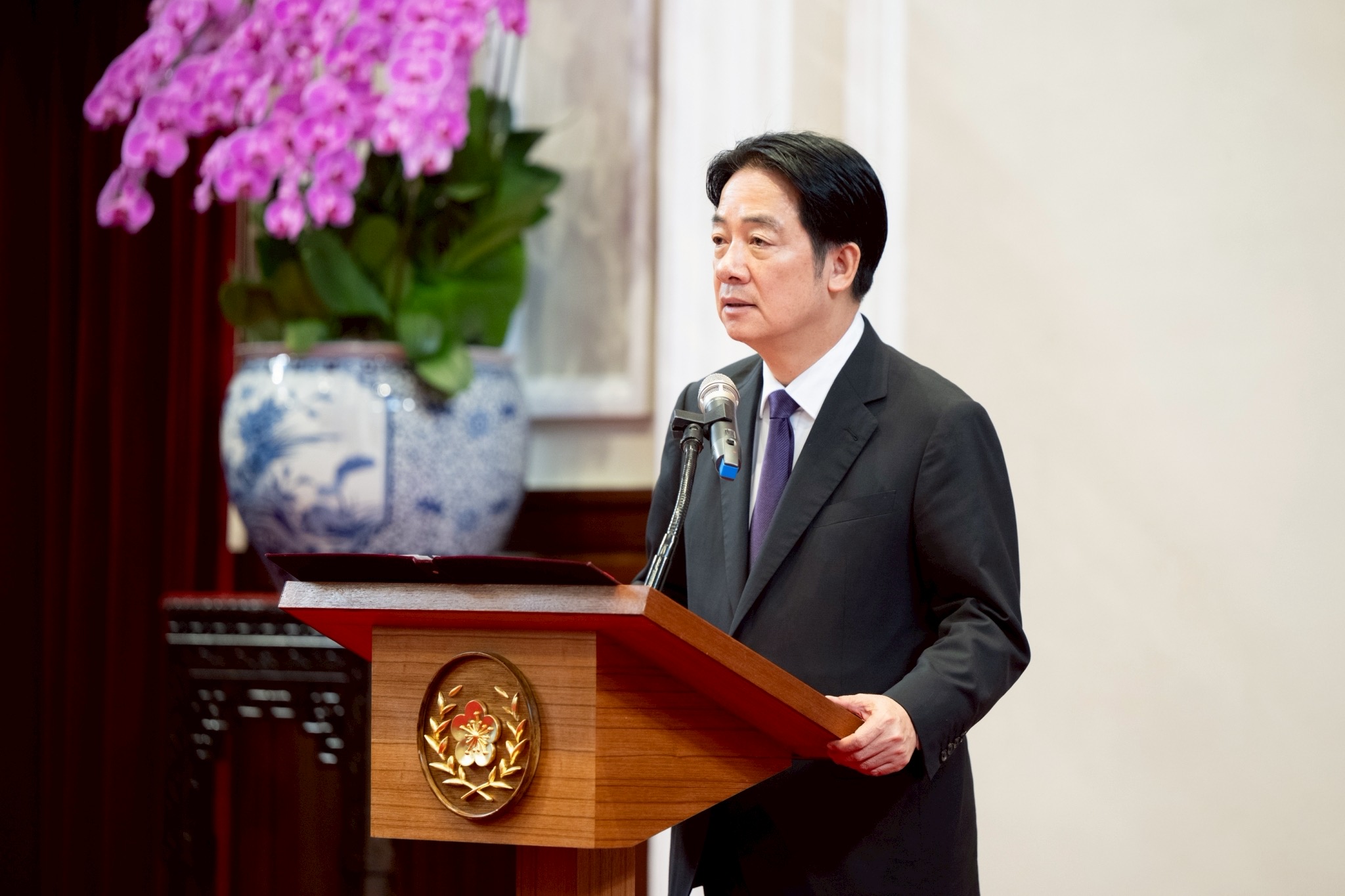 賴總統期勉國軍持續提升不對稱戰力，導入先進科技與裝備，朝「新訓練、新思維、新裝備、新科技」等方向前進。（總統府提供）