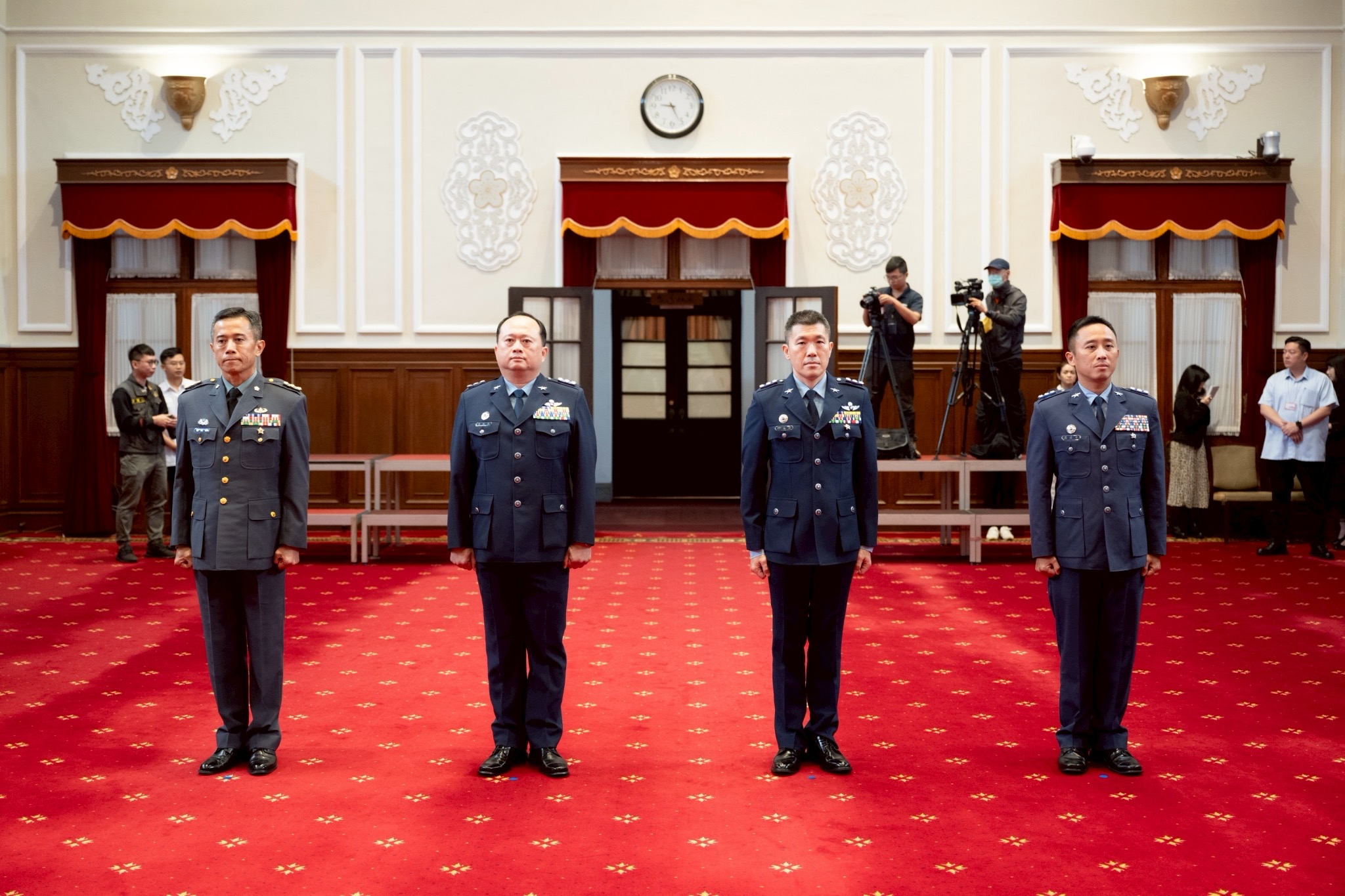 賴總統期勉國軍持續提升不對稱戰力，導入先進科技與裝備，朝「新訓練、新思維、新裝備、新科技」等方向前進。（總統府提供）