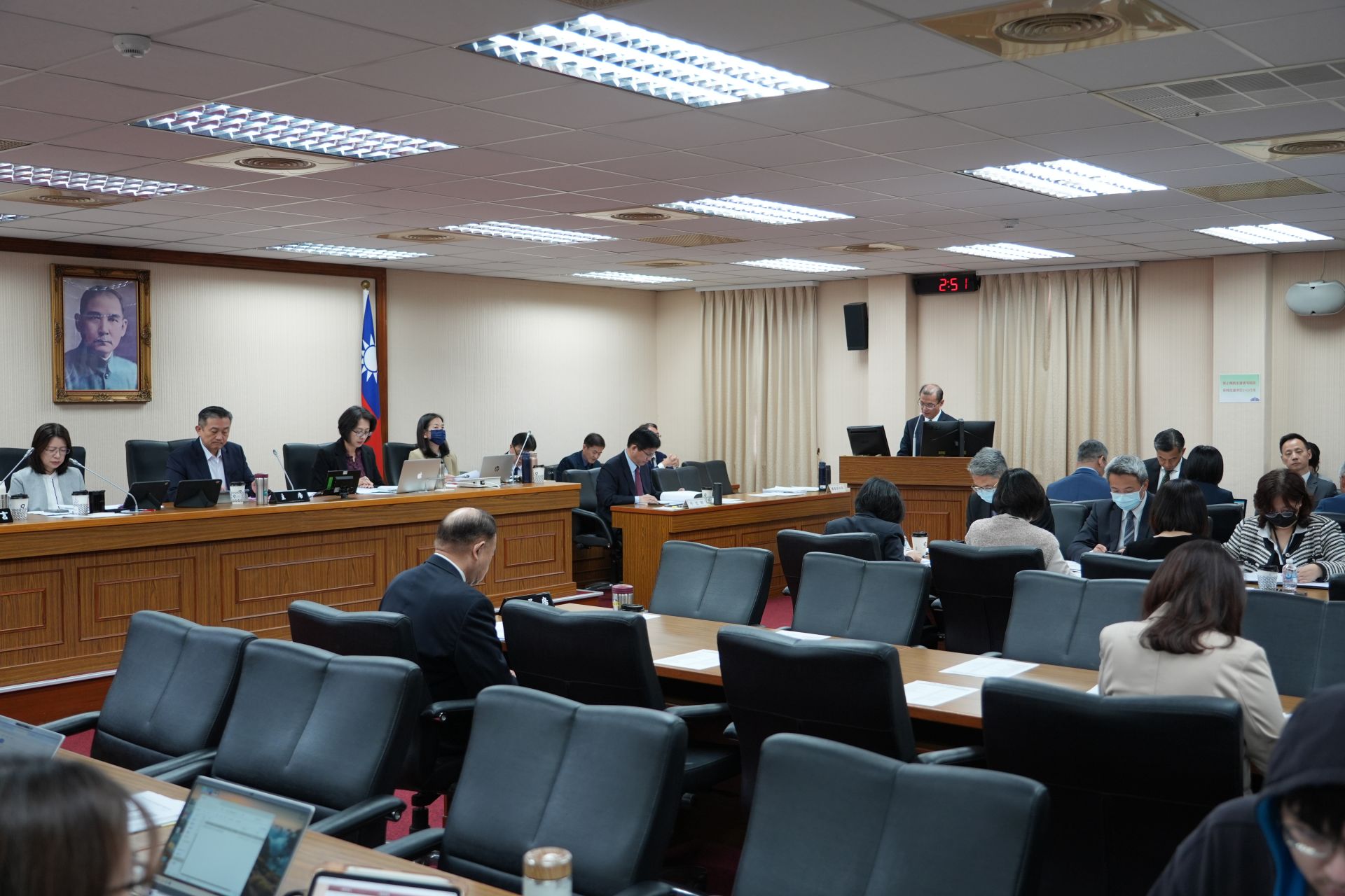 國家安全局副局長陳松吉赴立法院專題報告時表示，將掌握配合中共舉報與制裁的團體、個人，並依法偵處，反制中共滲透。（記者謝承宏攝）