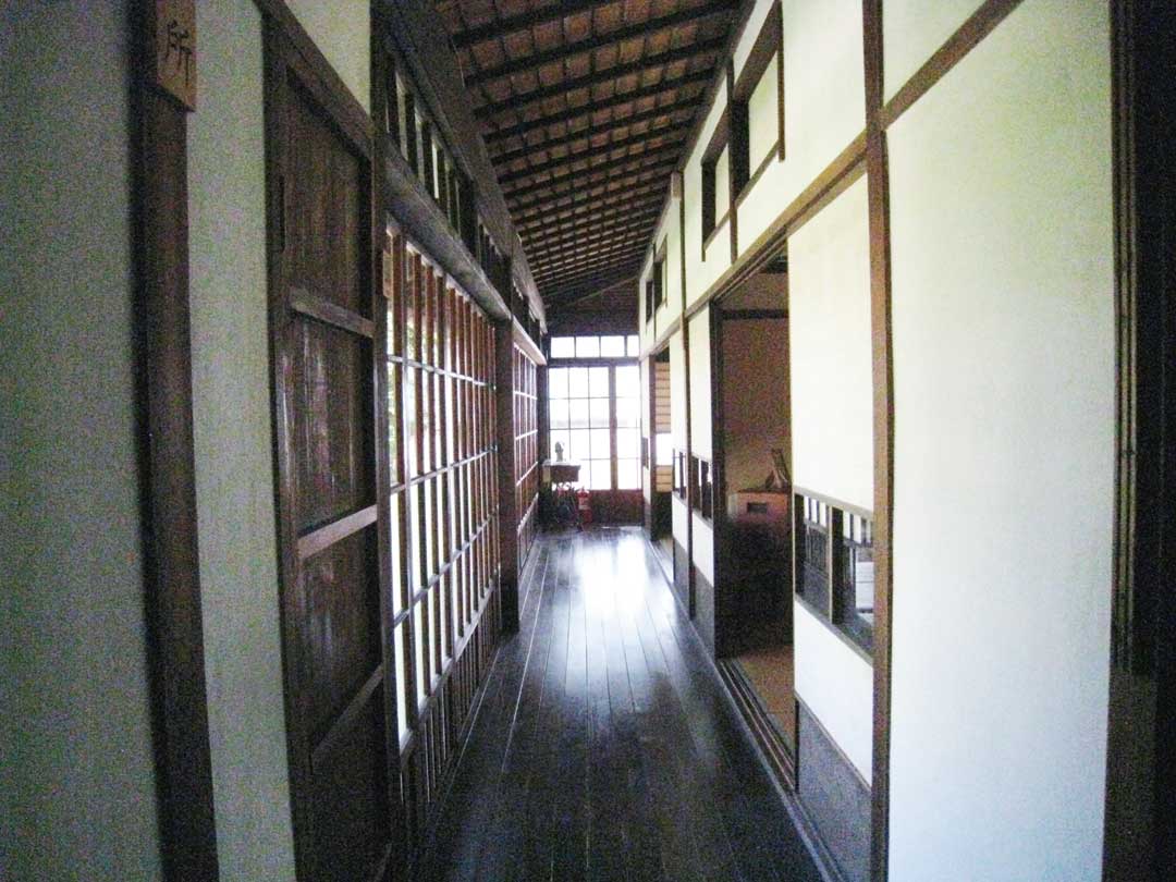 坐落東門街上的辛志平故居，建築物本身極具有歷史價值與特殊人文意義。